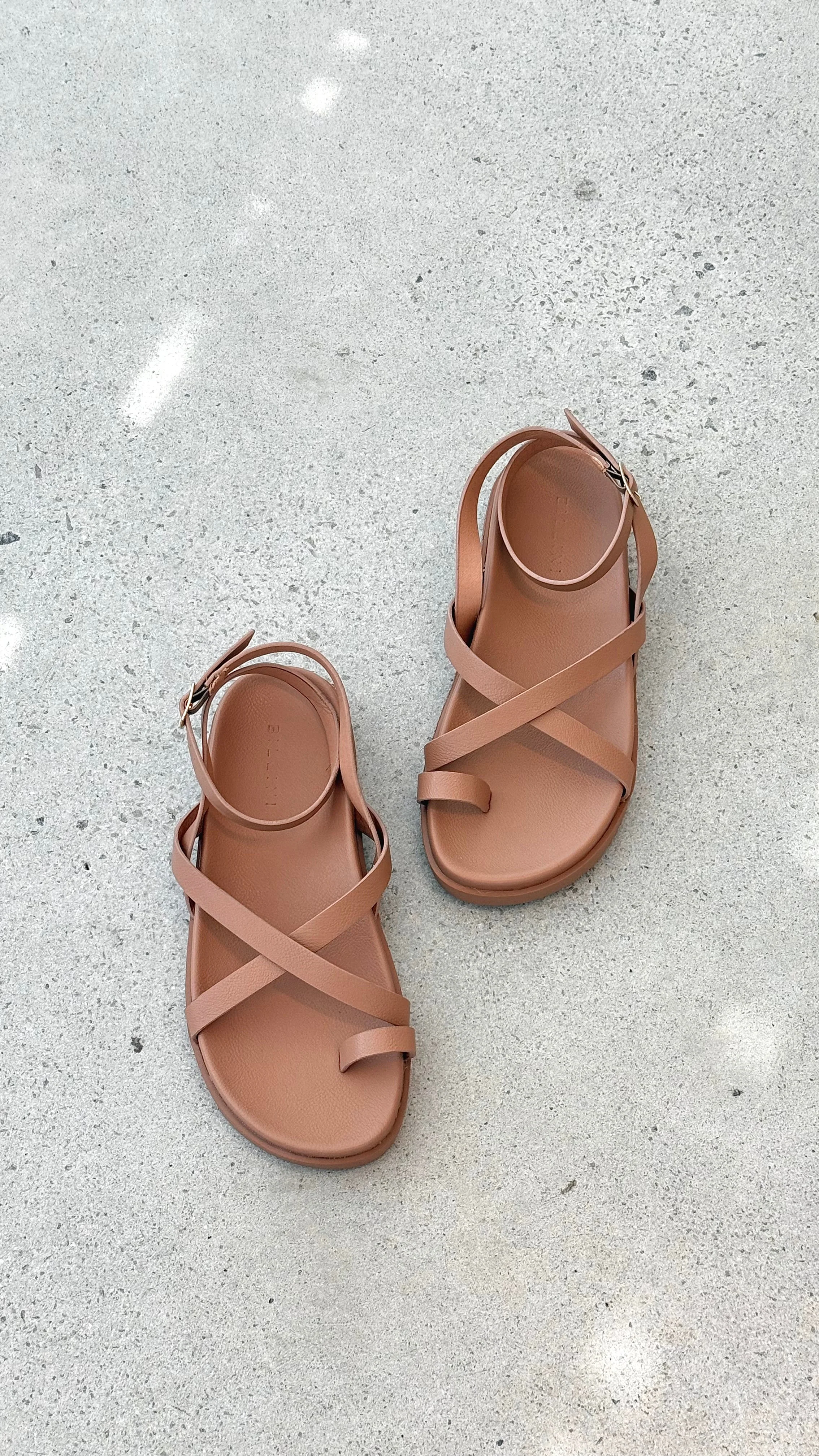 Adira Sandal - Teak