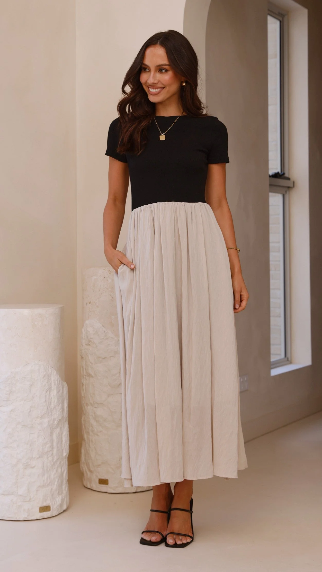 Portia Maxi Dress - Black / Cream