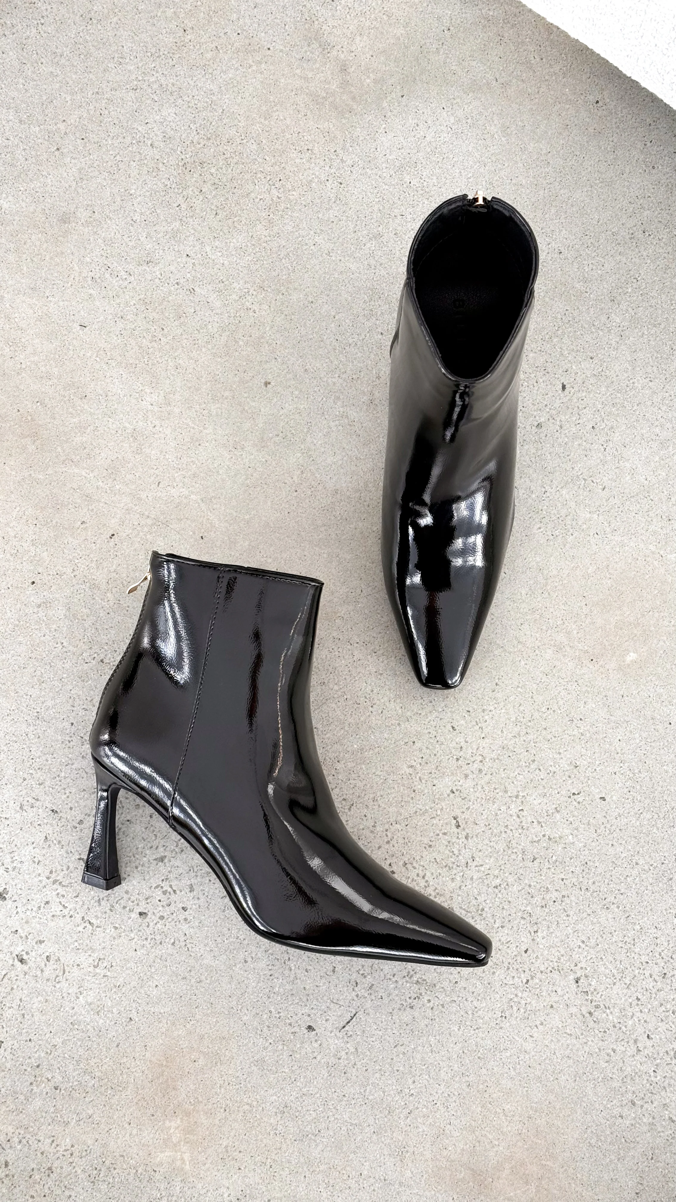 Scotty Boots - Black Crinkle Patent