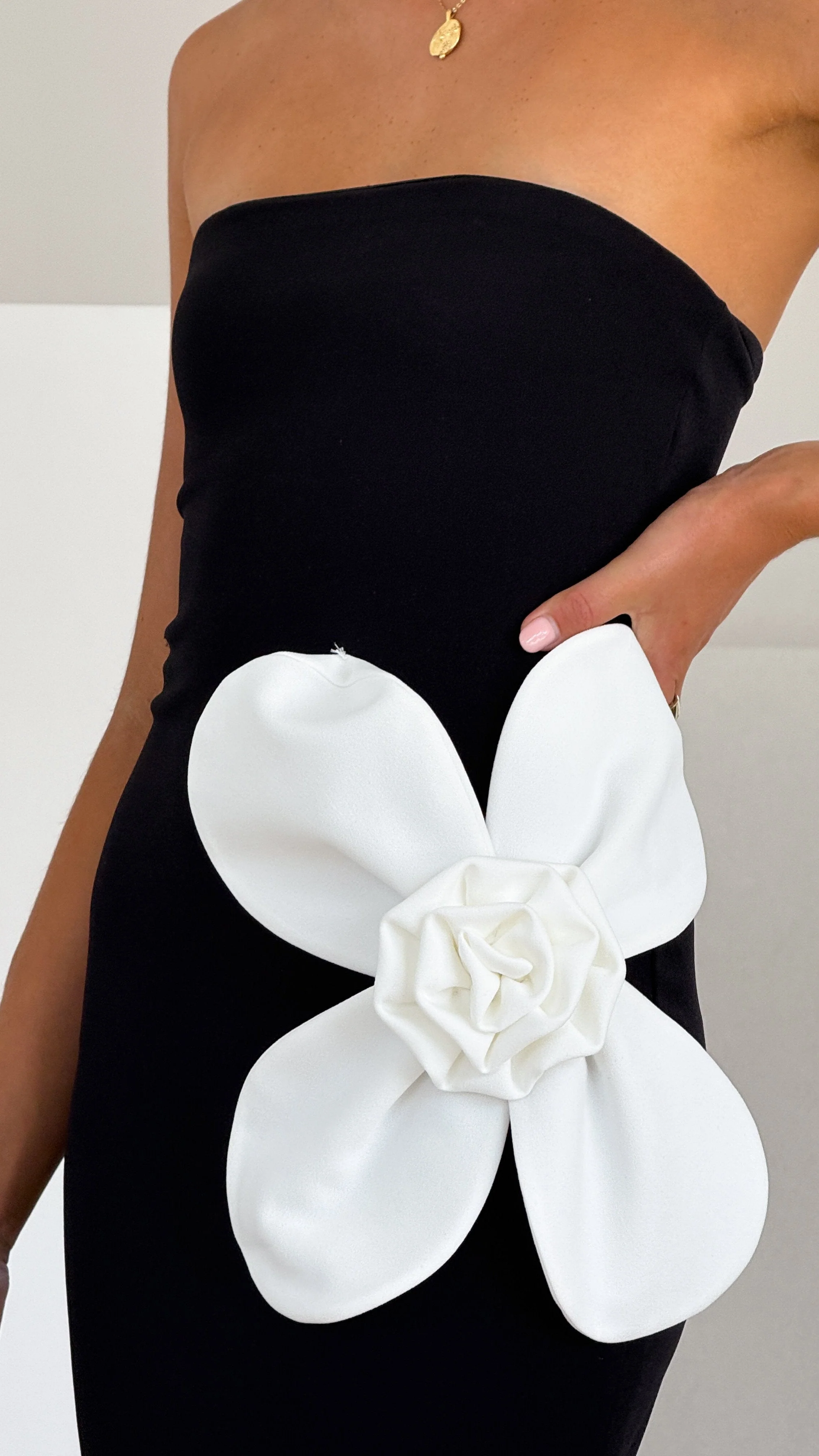 Athena Maxi Dress - Black/White