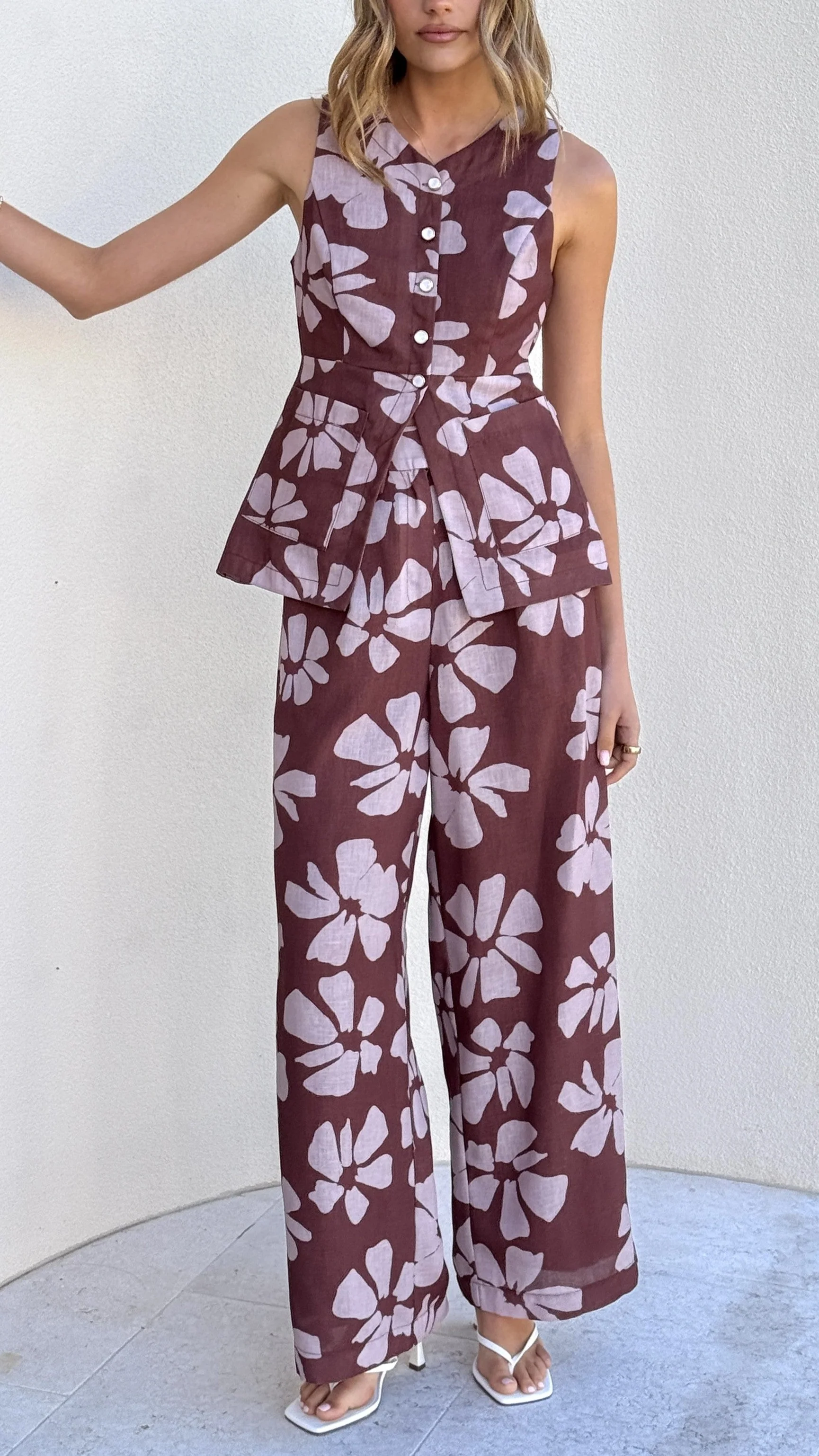 Amber Top - Brown Daylillies