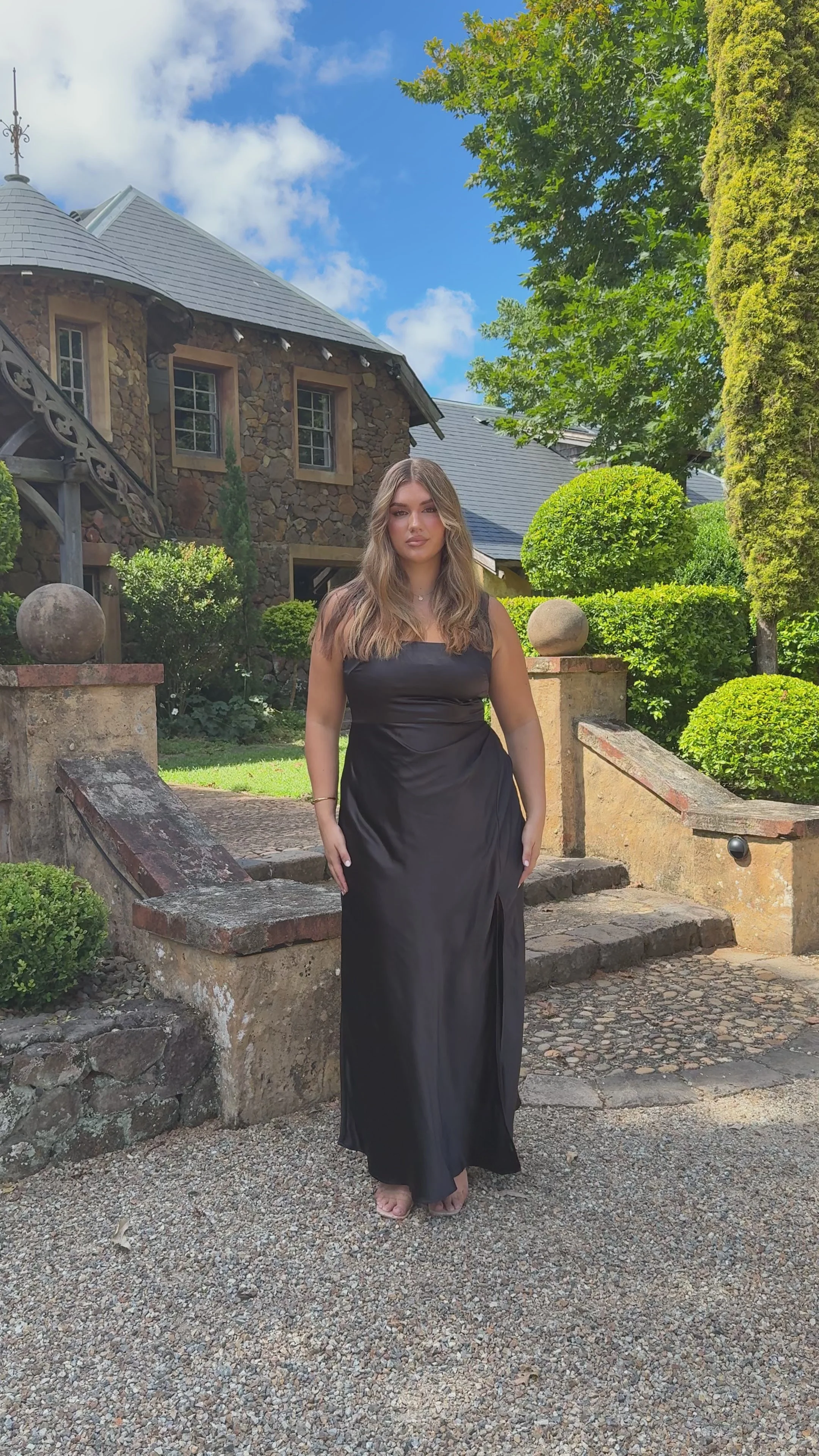 Alaria Maxi Dress - Black