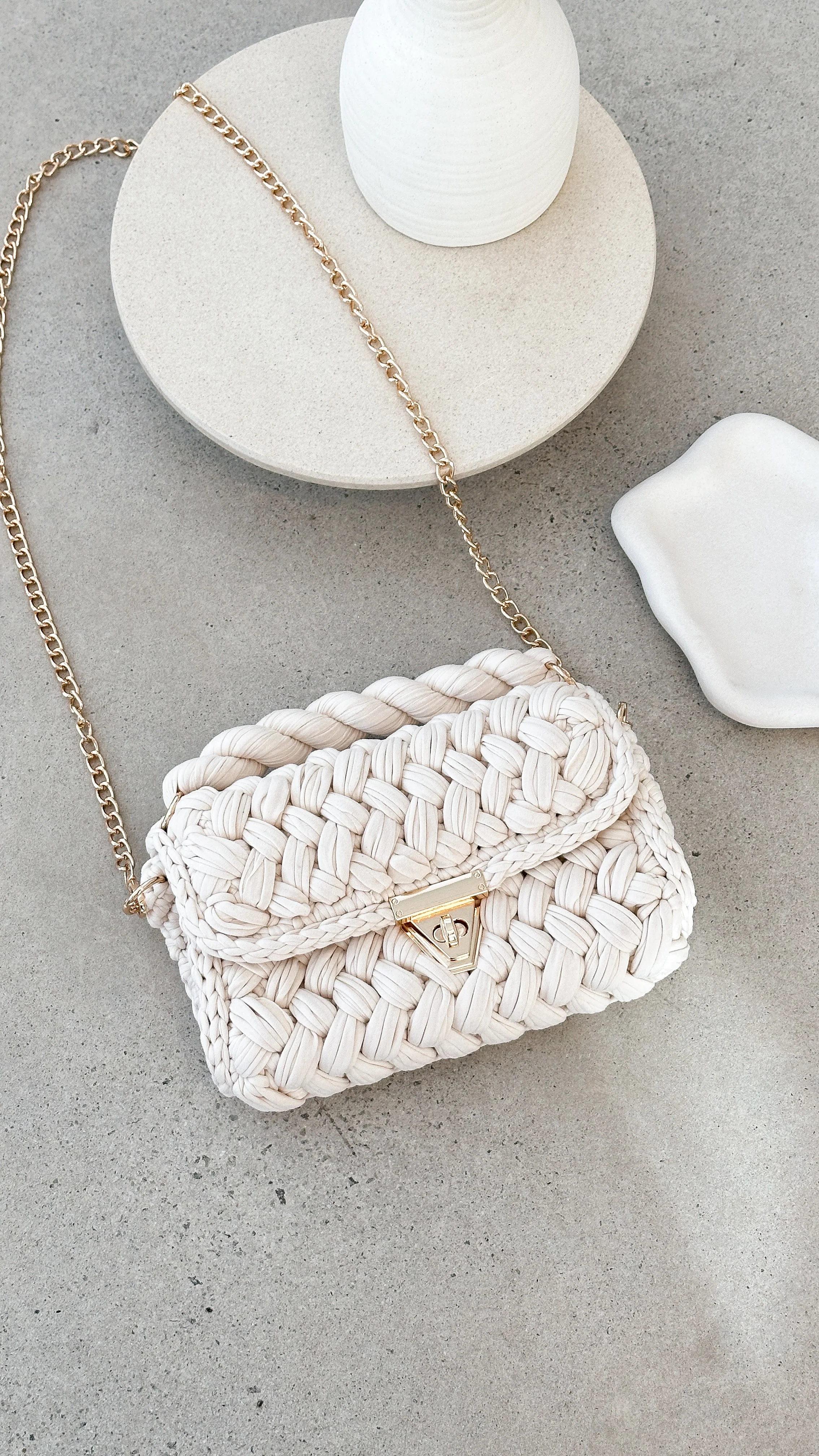 Annabel Chunky Plaited Handbag - Light Cream