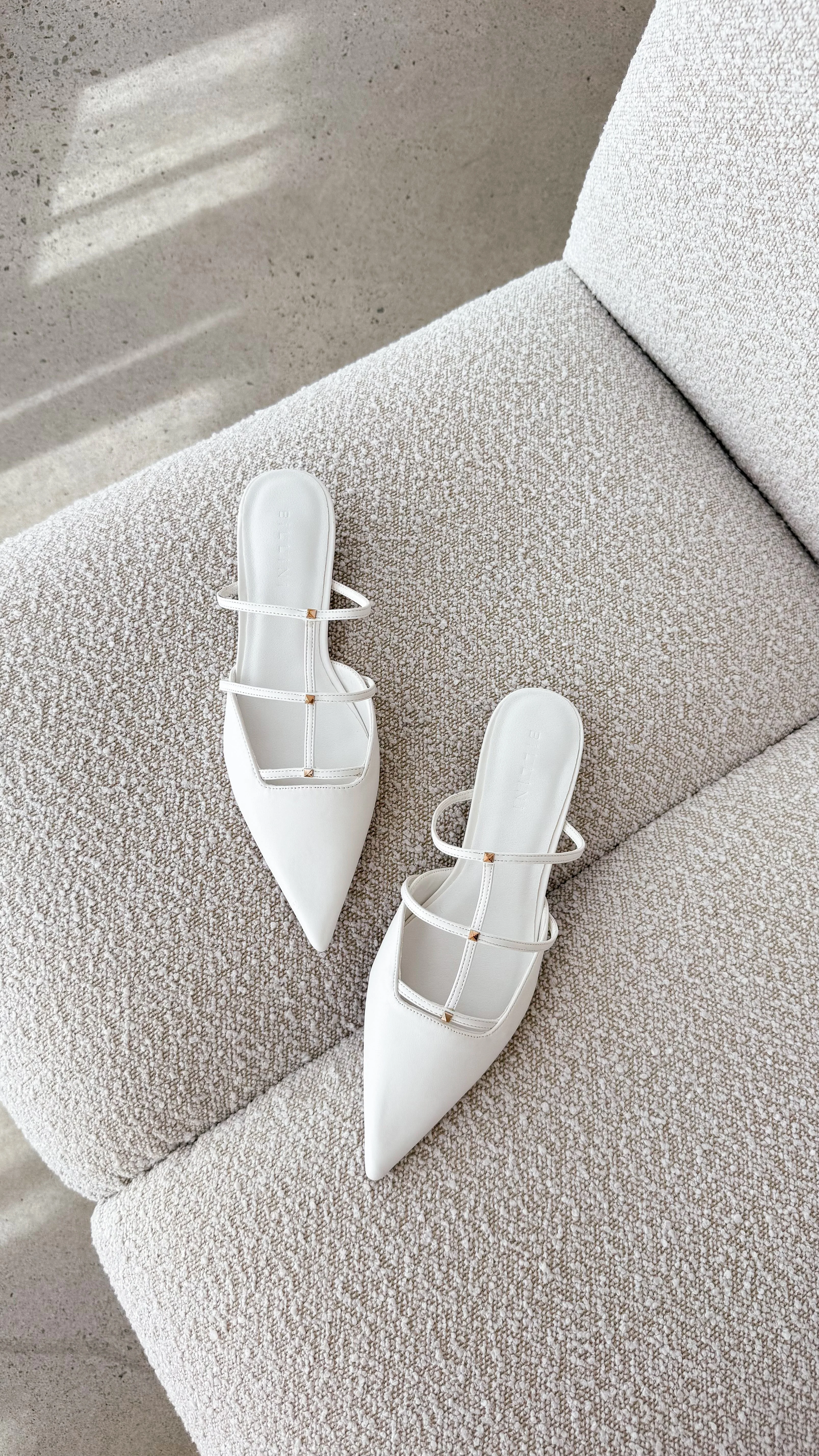 Carver Ballet Flats - White