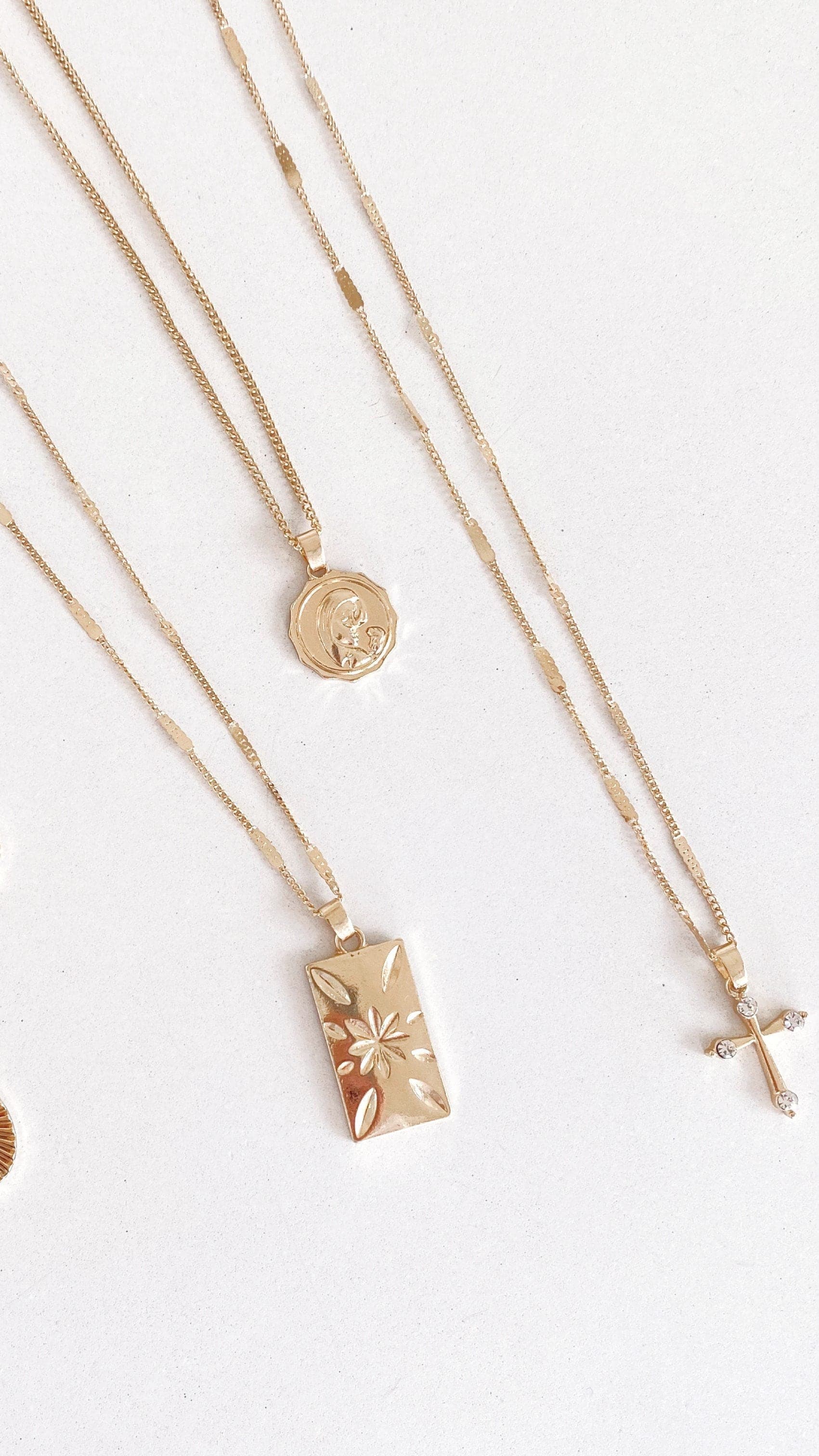 Sierra Fine Necklace Set - Gold
