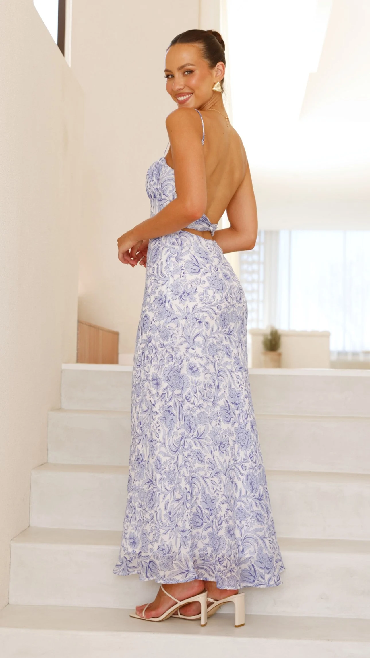 Margie Midi Dress - Blue Flower
