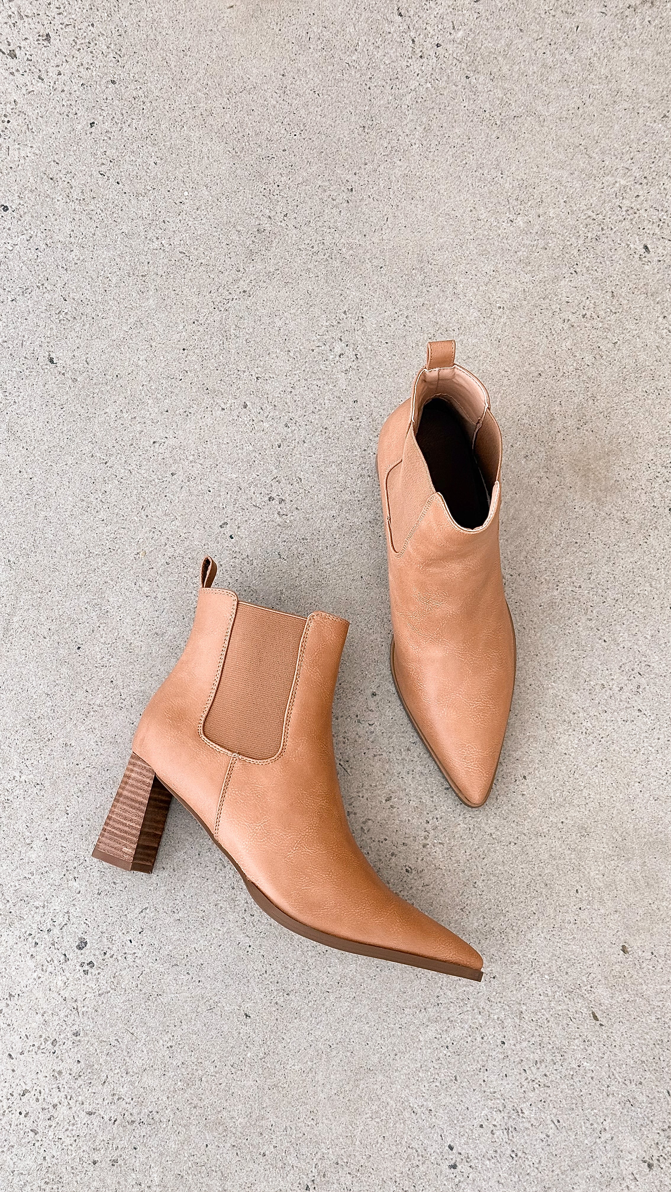 Umiko Boots - Camel Casual