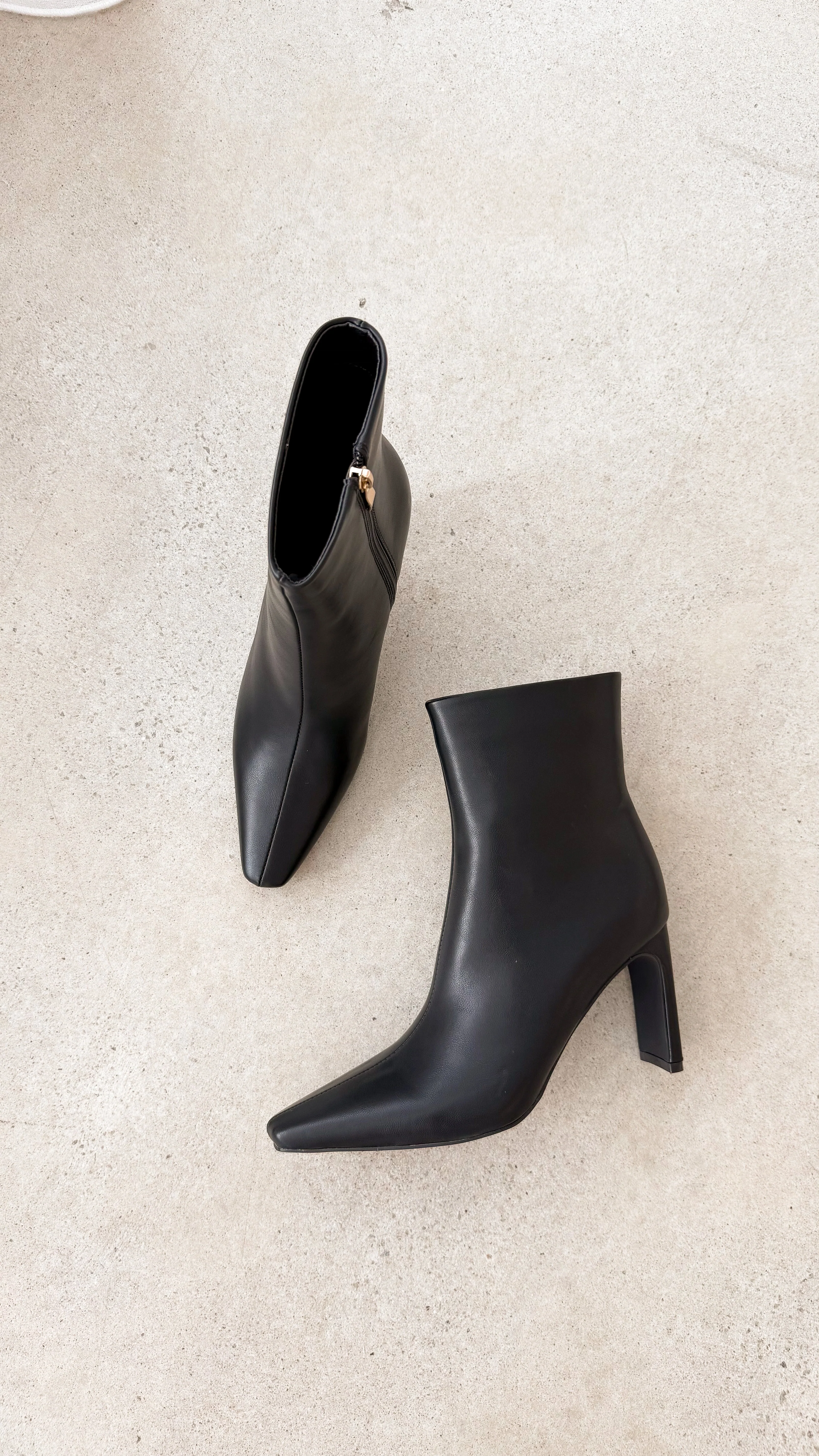 Treasure Boots - Black