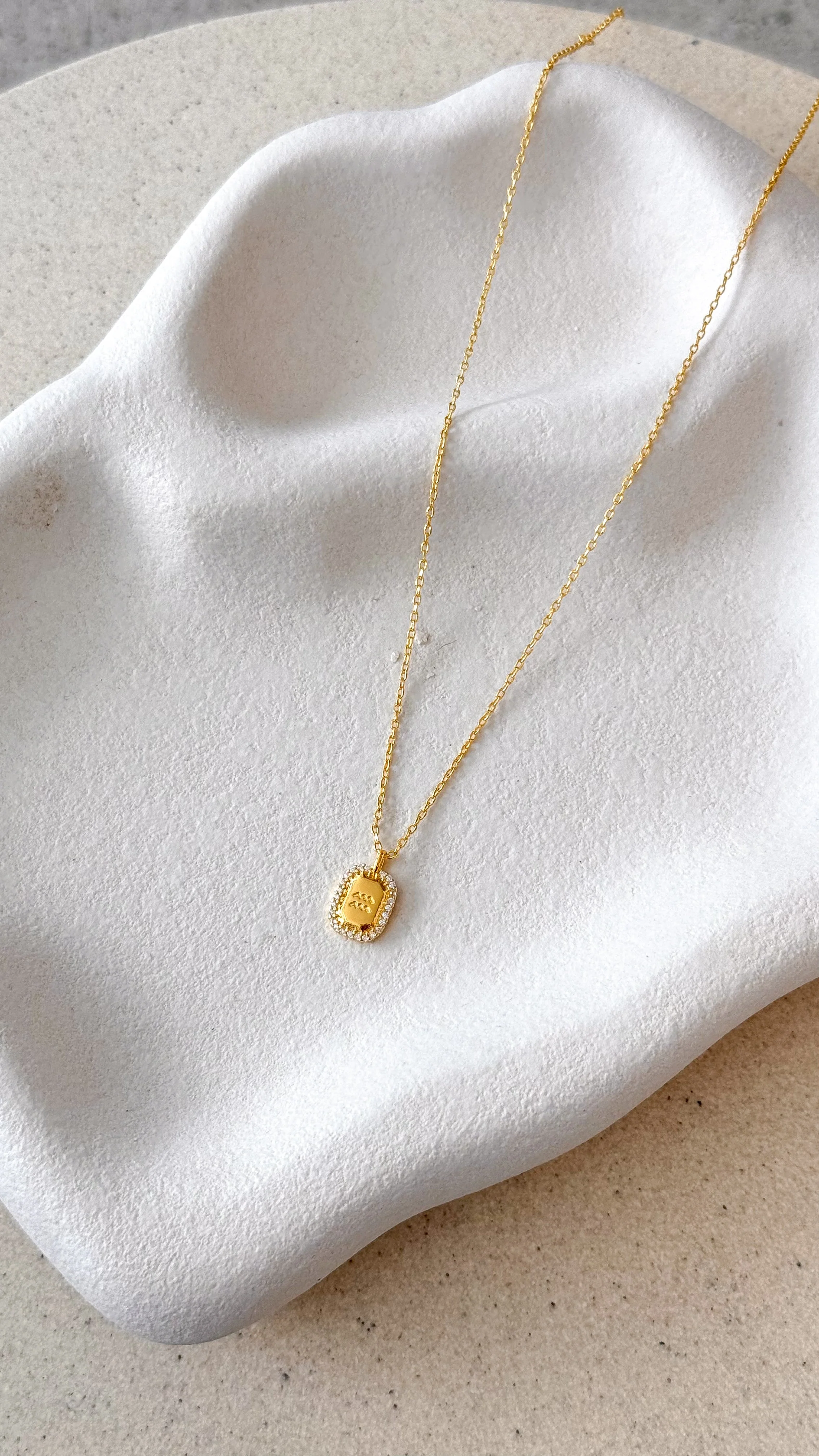 Zodiac Necklace - Aquarius