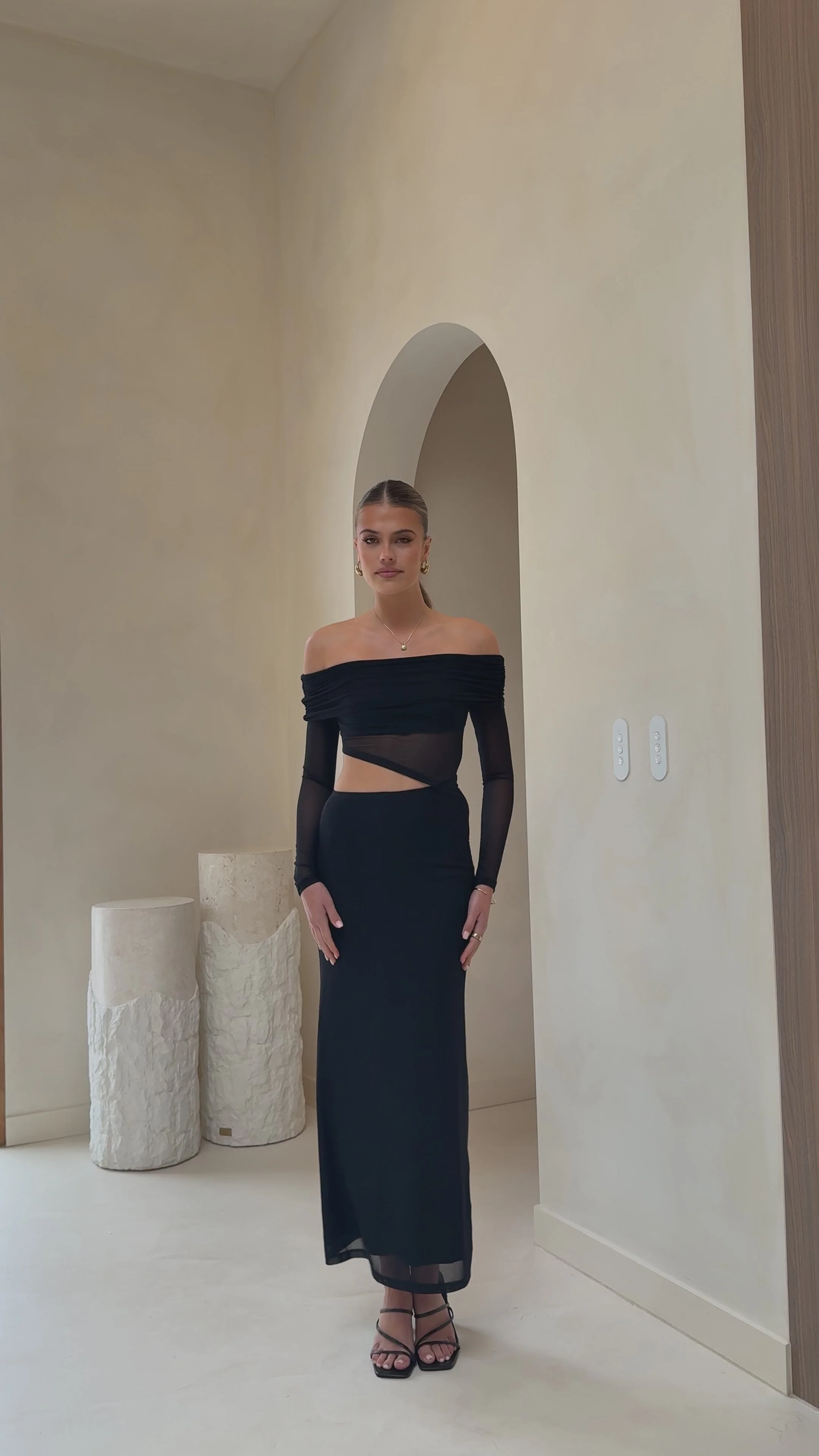 Blaire Off The Shoulder Maxi Dress - Black