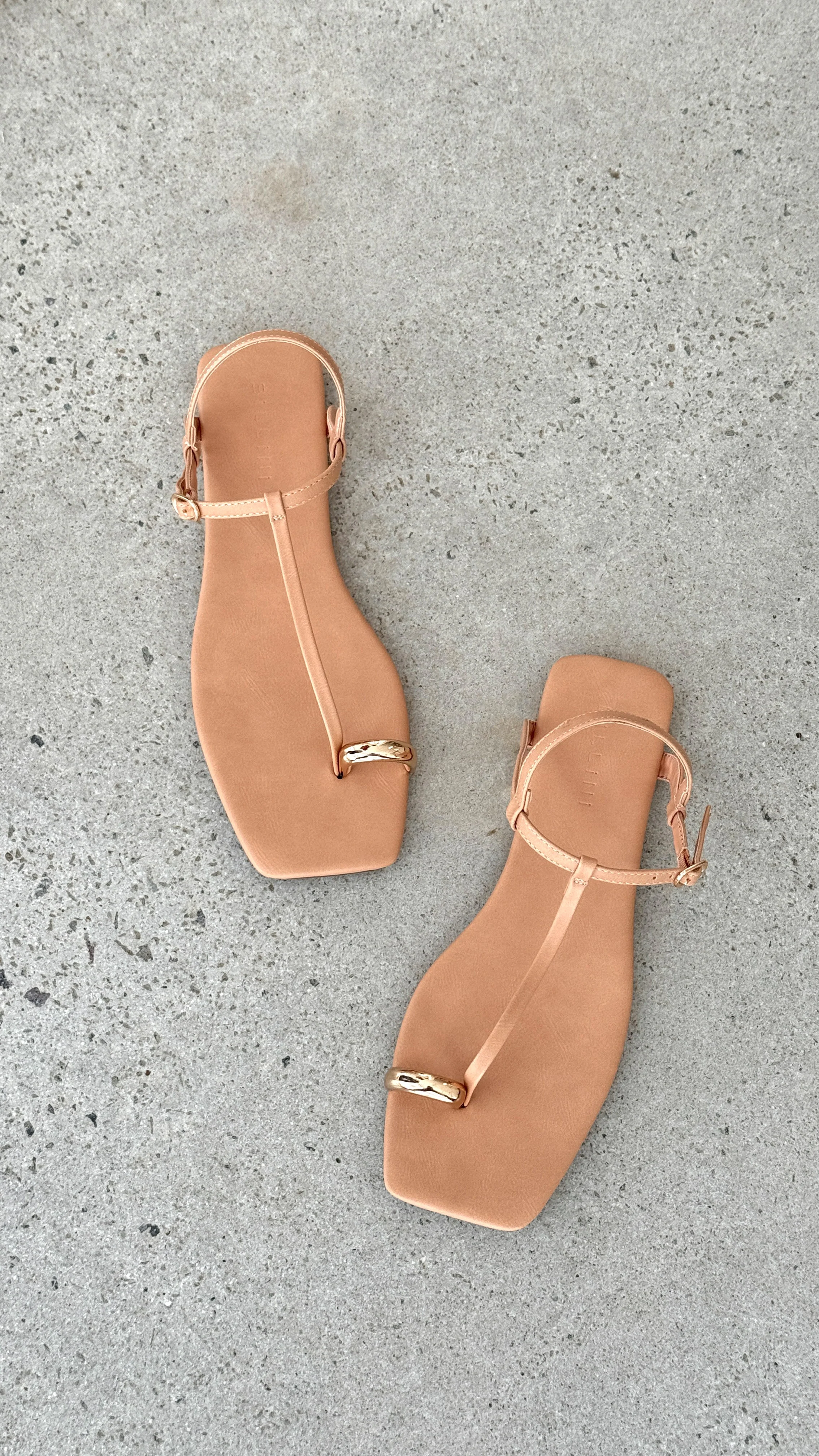 Elodia Sandal - Desert