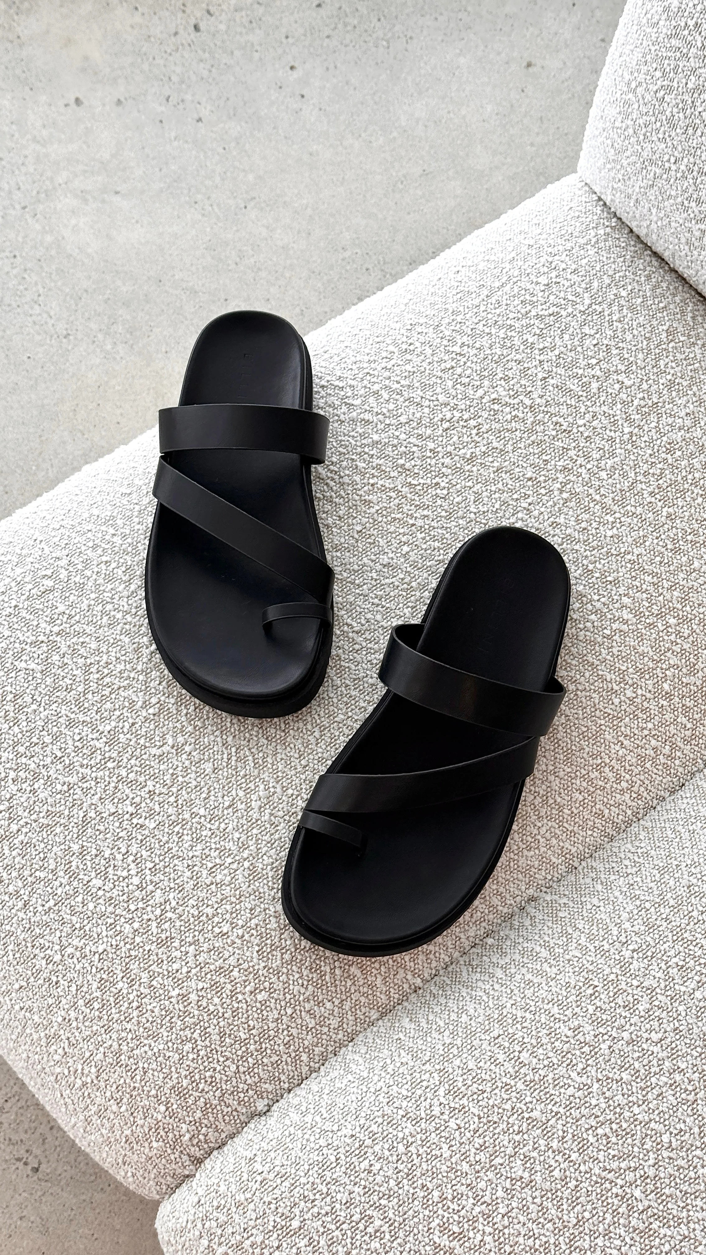 Alima Slide - Black