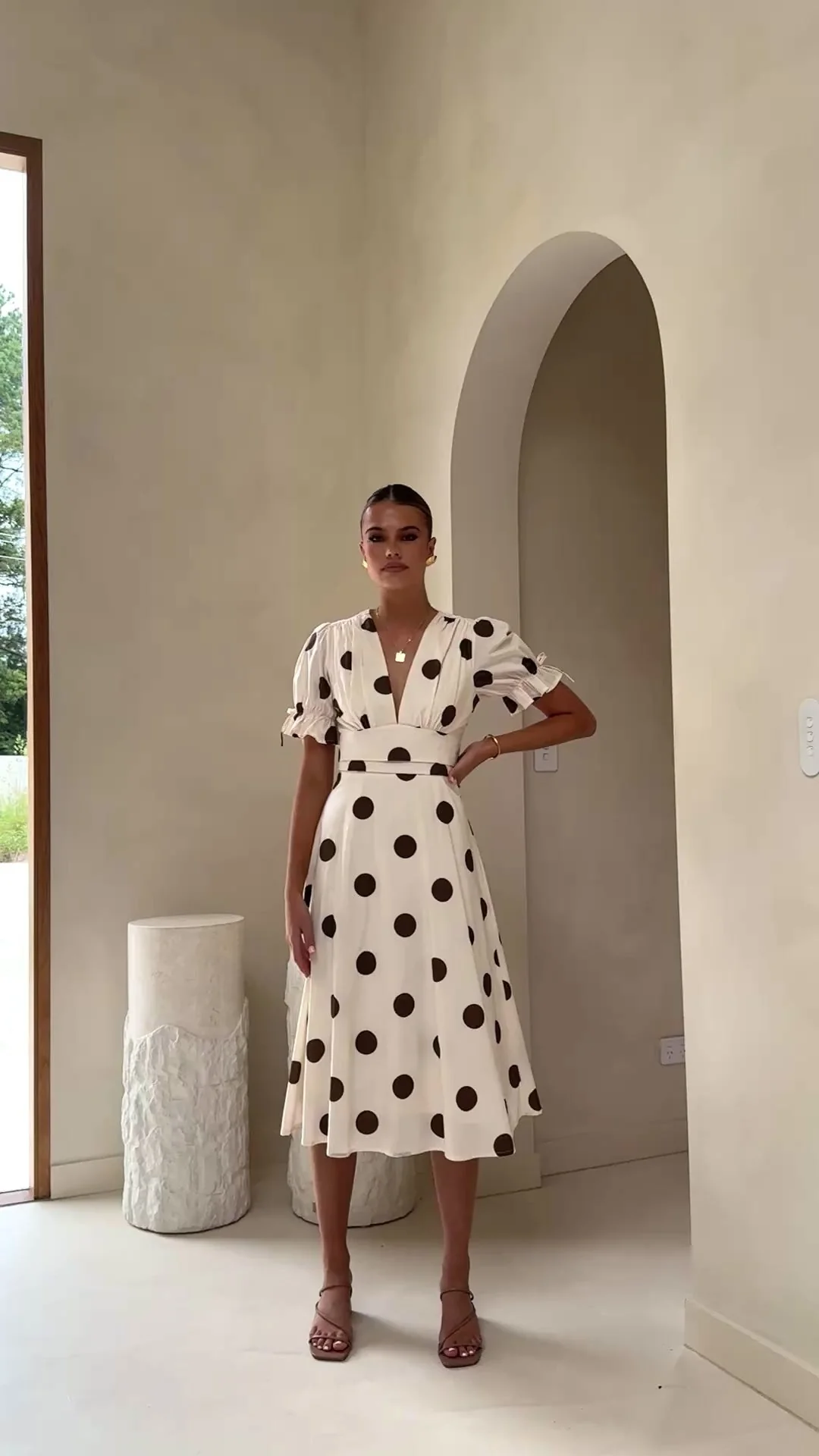 Alondra Midi Dress - White/Camel