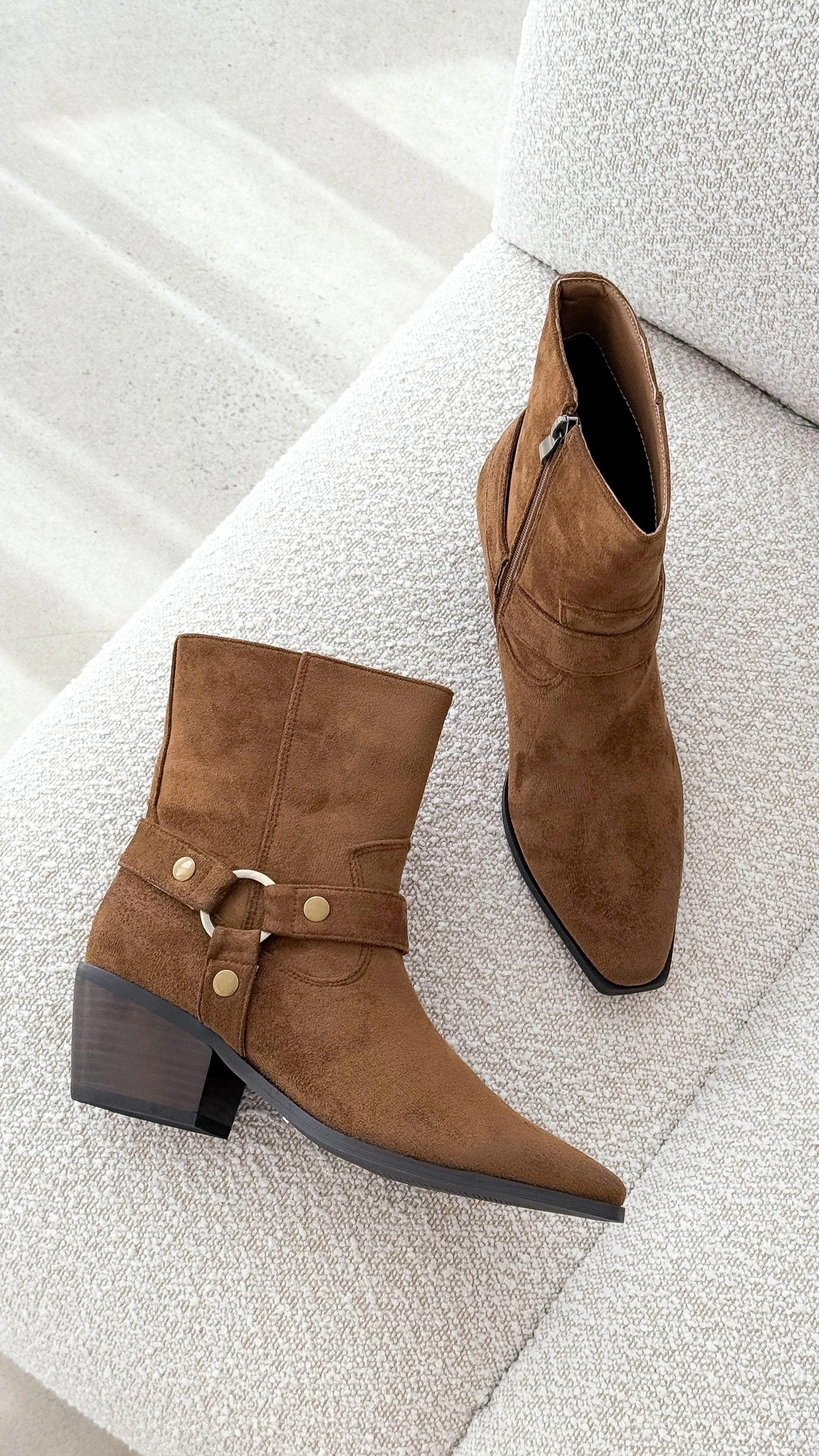 Lakota Boots - Cocoa Suede