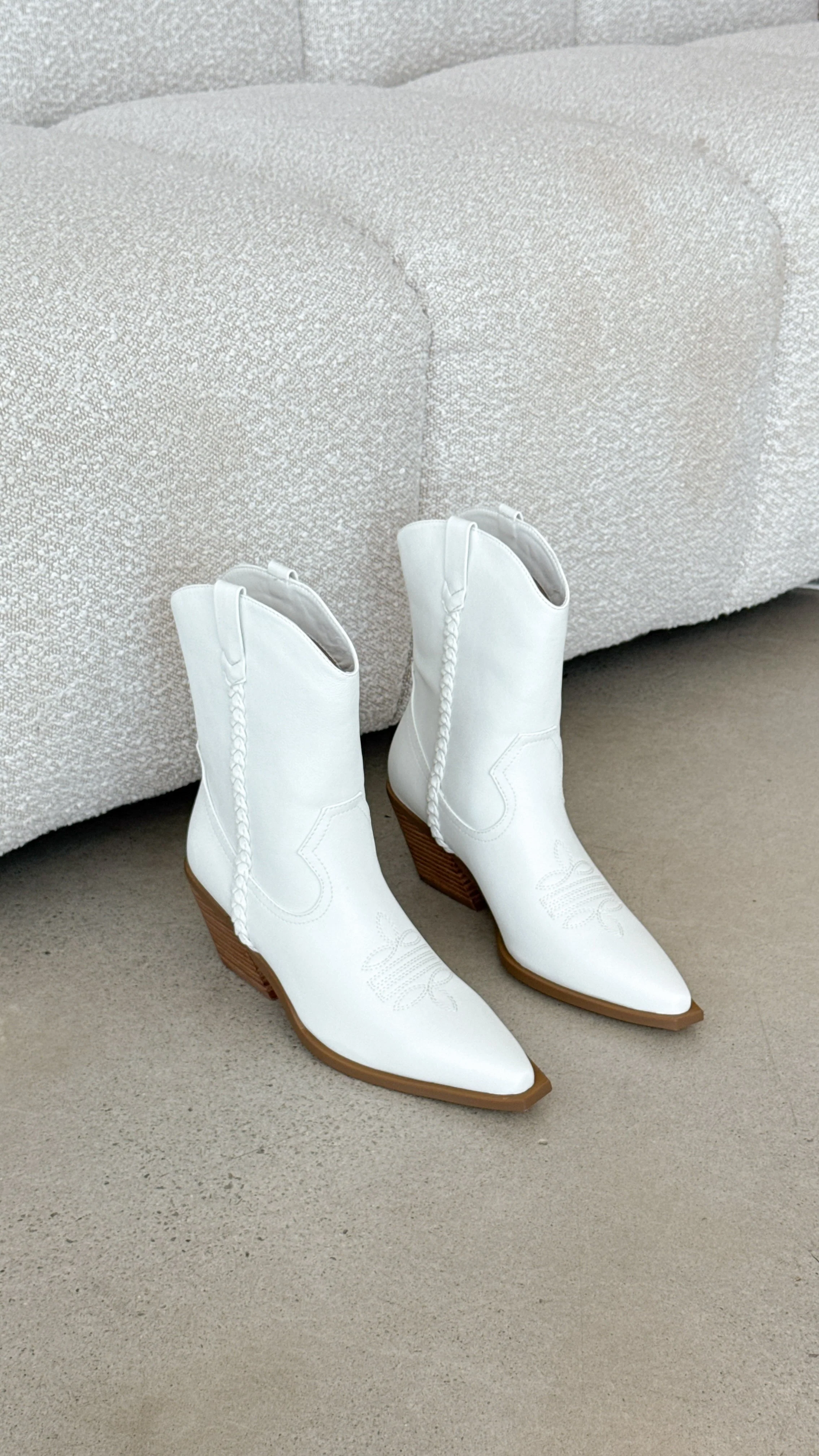 Ellenora Boots - Bone