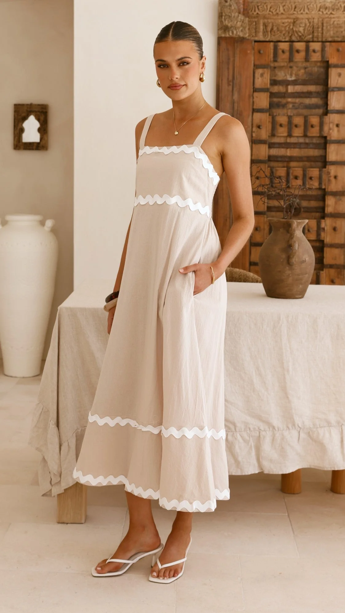 Raelynn Midi Dress - Beige/White