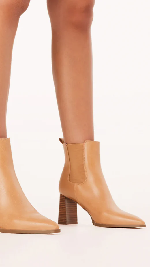 Umiko Boots - Camel Casual