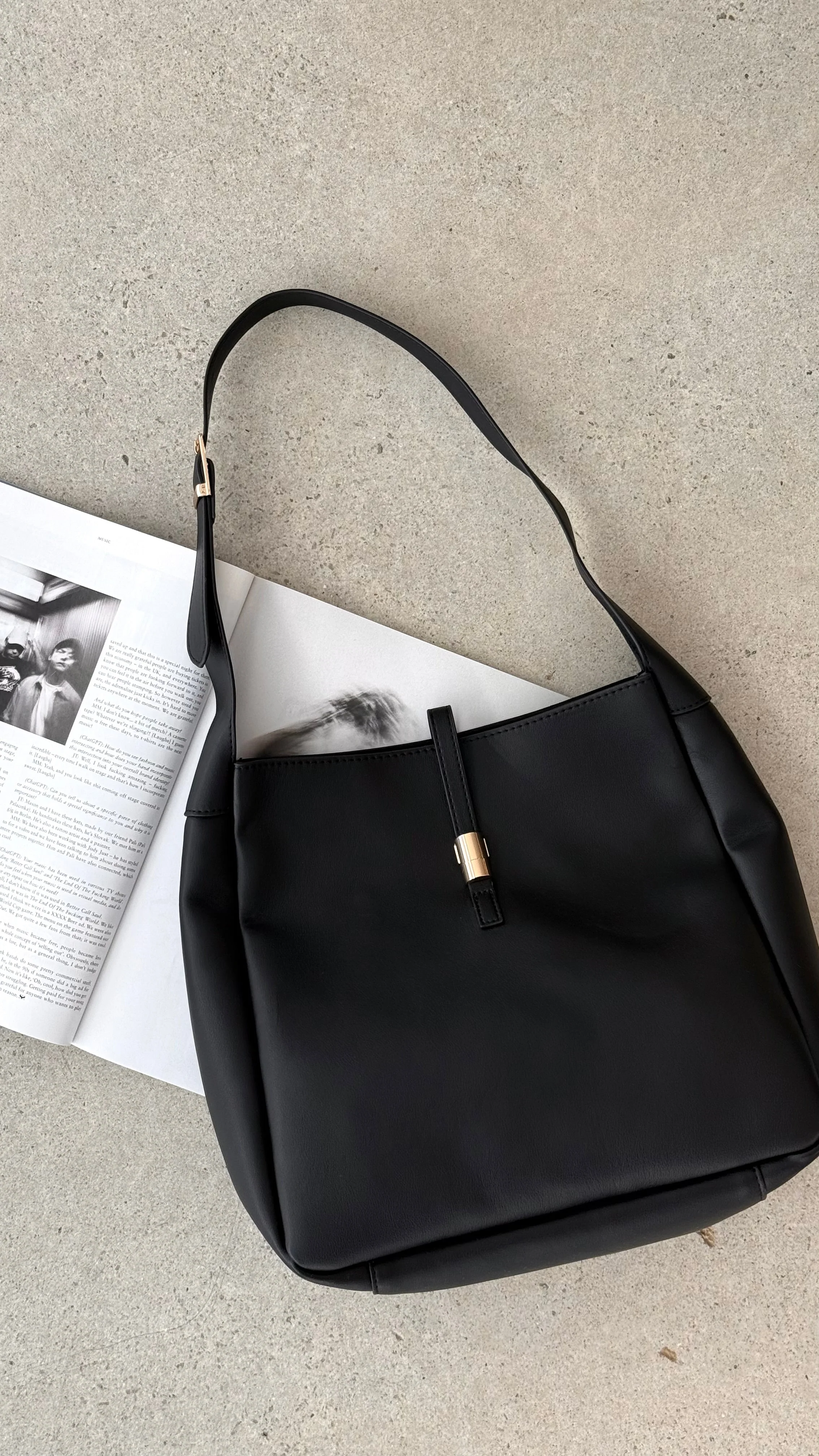 Yara Shoulder Bag - Black