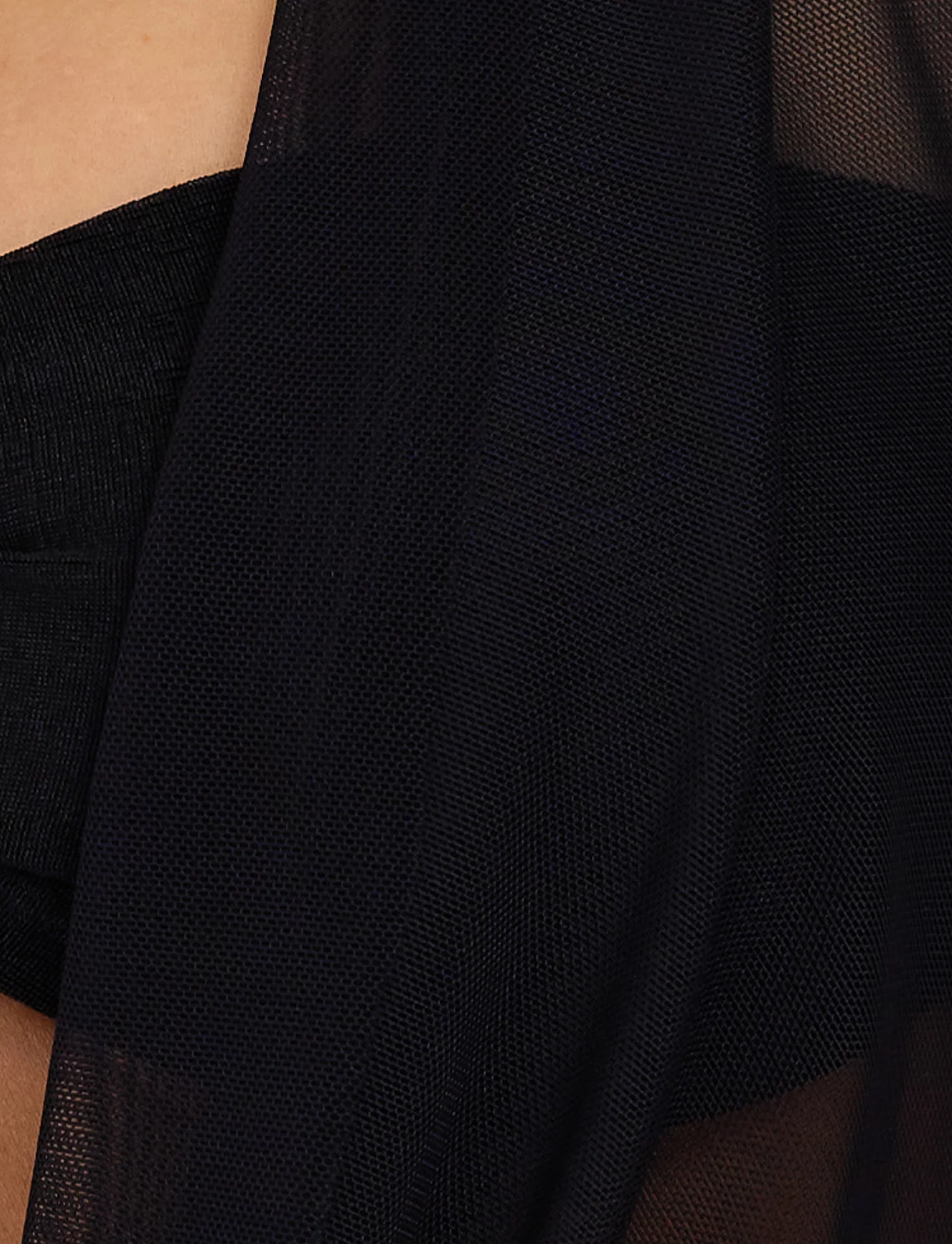 MAKENA TWO-PIECE TOP - BLACK