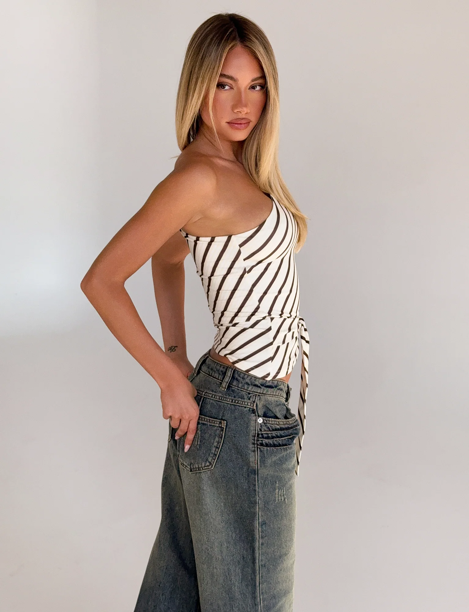 LYLE ONE SHOULDER TOP - YELLOW STRIPE