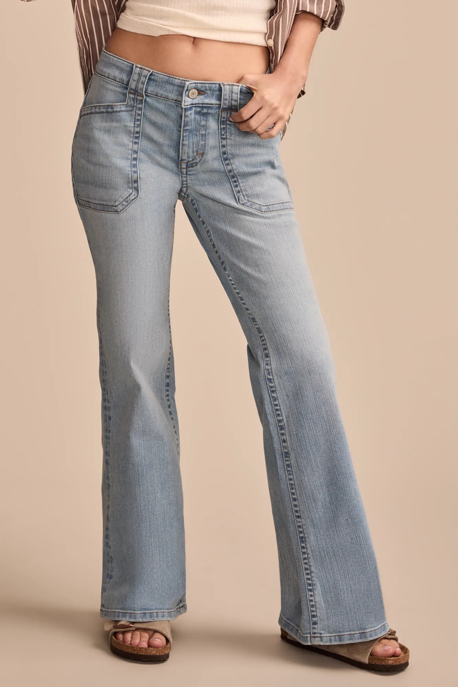 LOW RISE PATCH POCKET FLARE - Lucky Brand Outlet