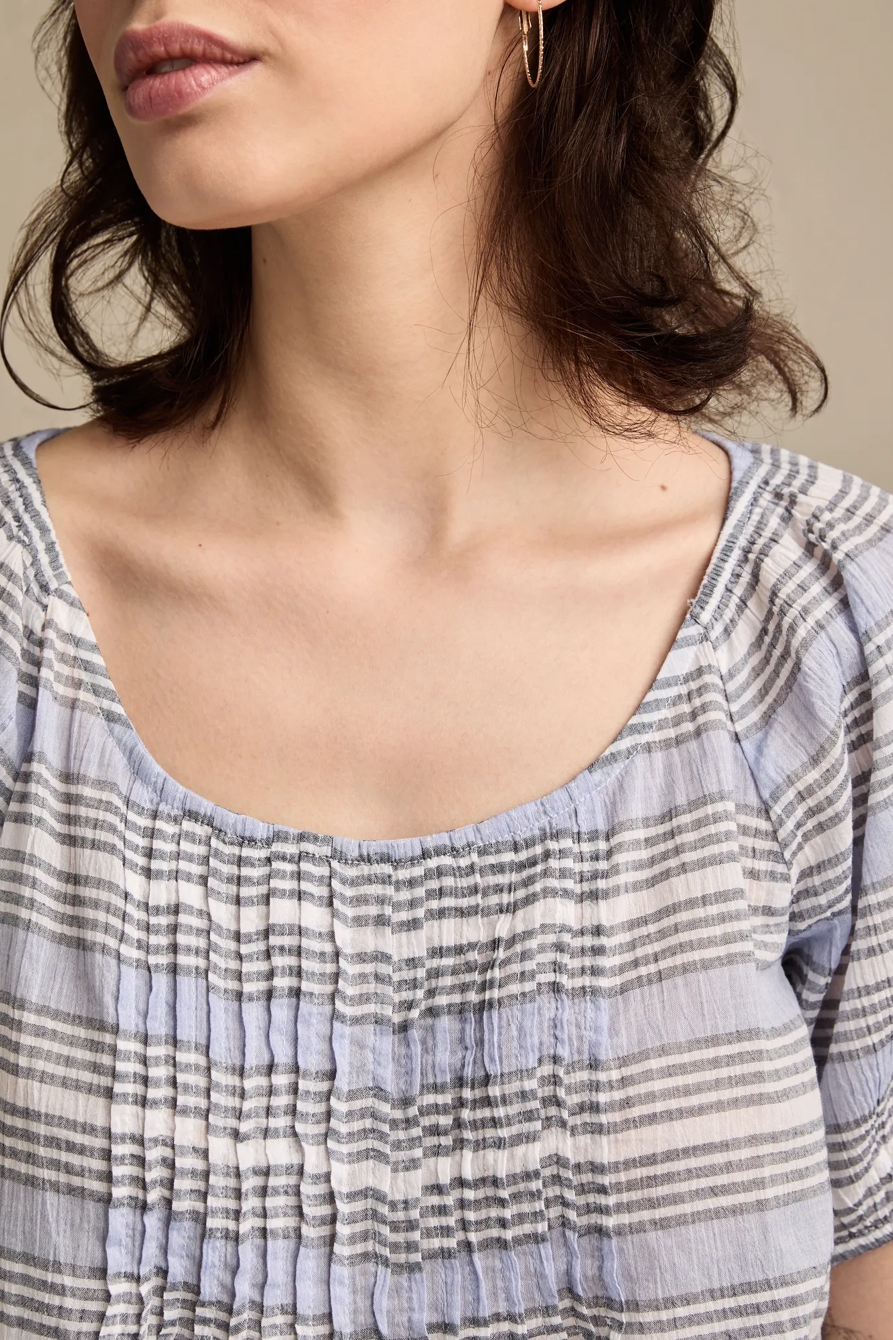 PLEATED SHORT SLEEVE TOP - Lucky Brand Outlet