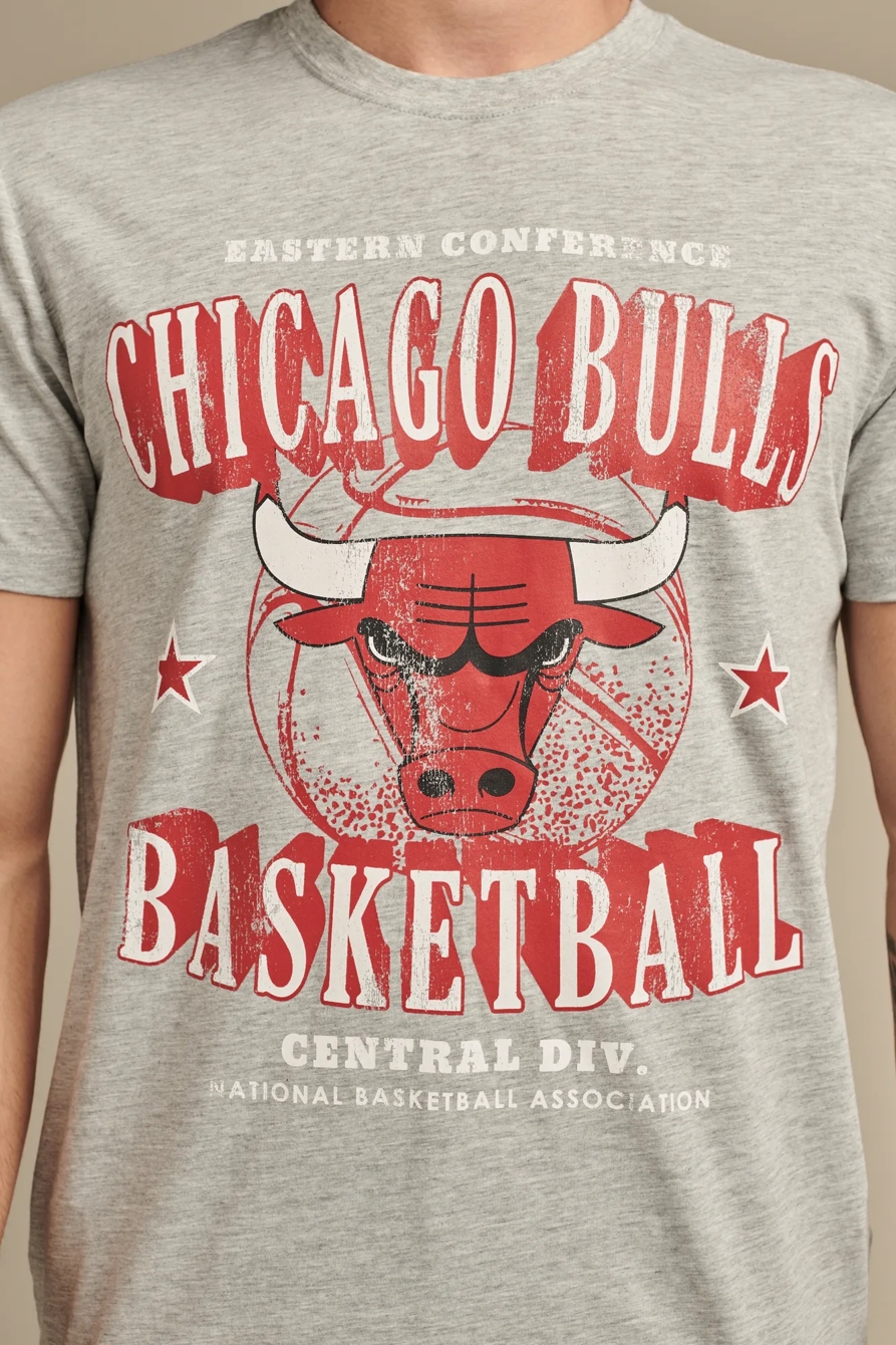 BULLS GRAPHIC TEE - Lucky Brand Outlet