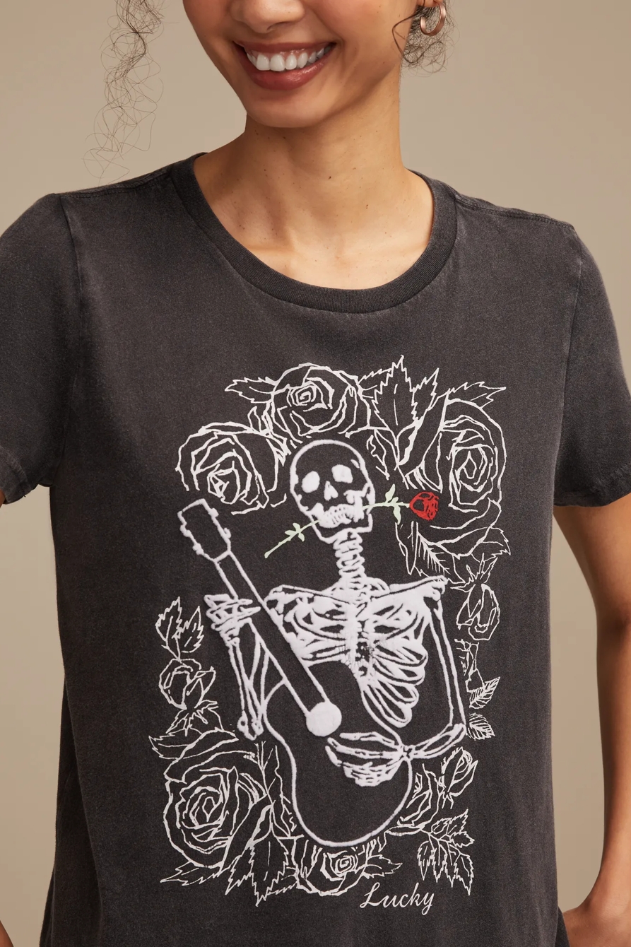 GUITAR SKULL CLASSIC CREW - Lucky Brand Outlet