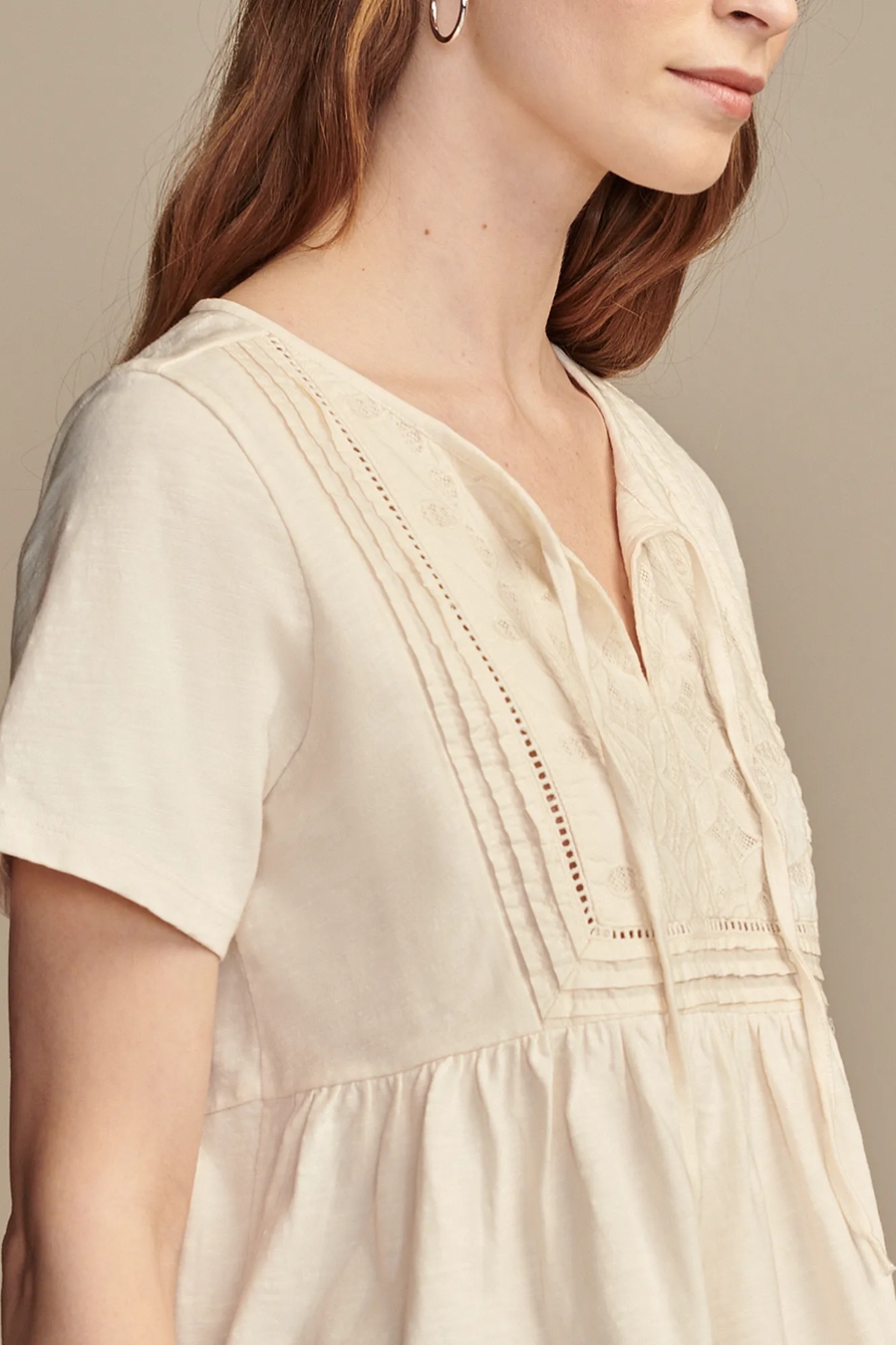 EMROIDERED YOKE TEE - Lucky Brand Outlet