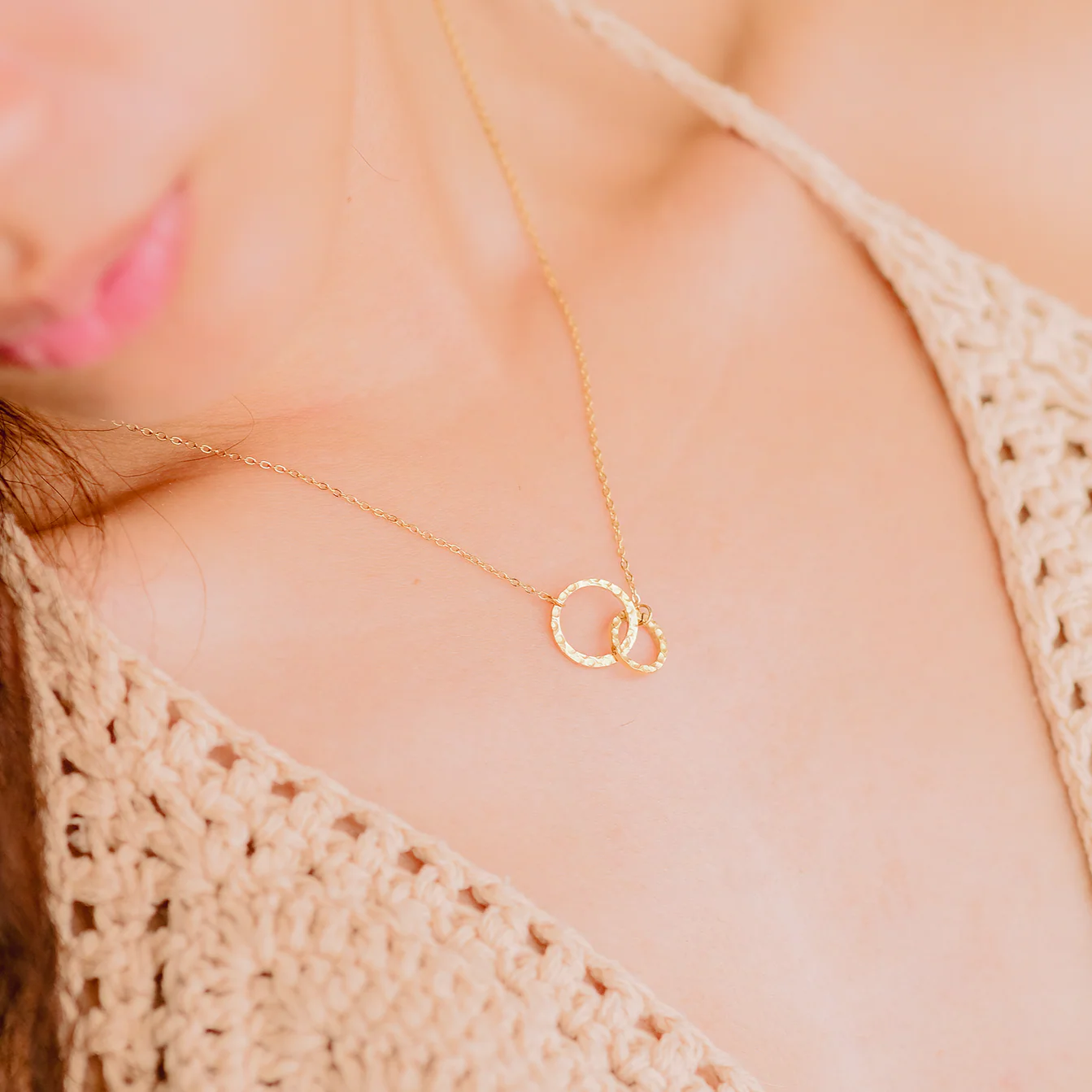 Eternal Circle - Gold Hoop Necklace
