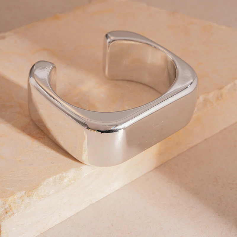 Sculpted Square Cuff Bracelet – Bold Minimalist Statement
