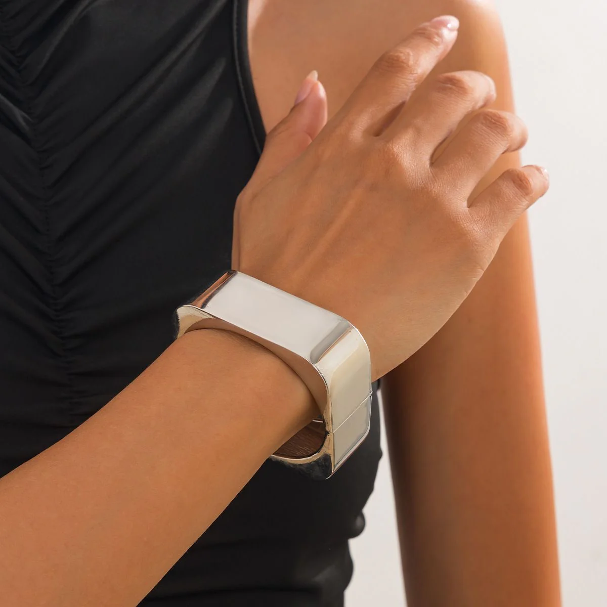 Sculpted Square Cuff Bracelet – Bold Minimalist Statement