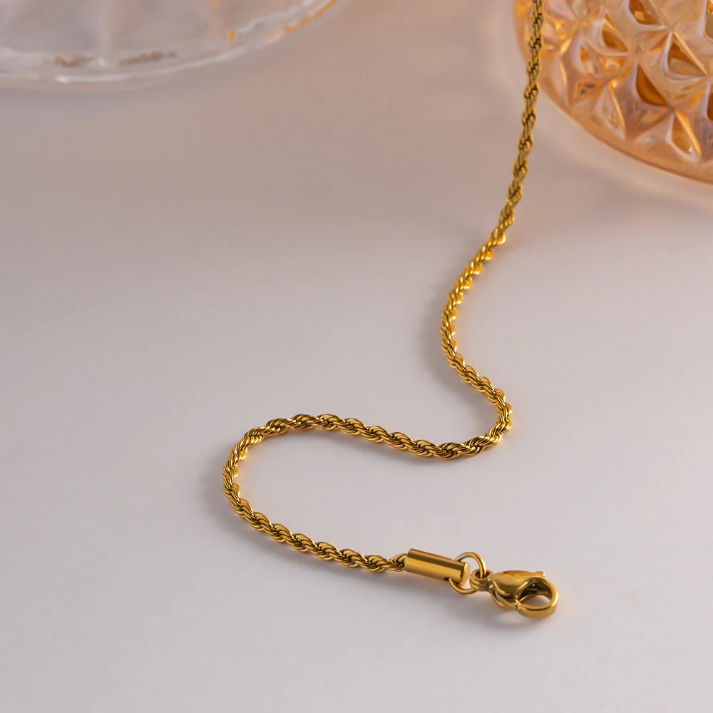 Aurelia Rope Gold Necklace