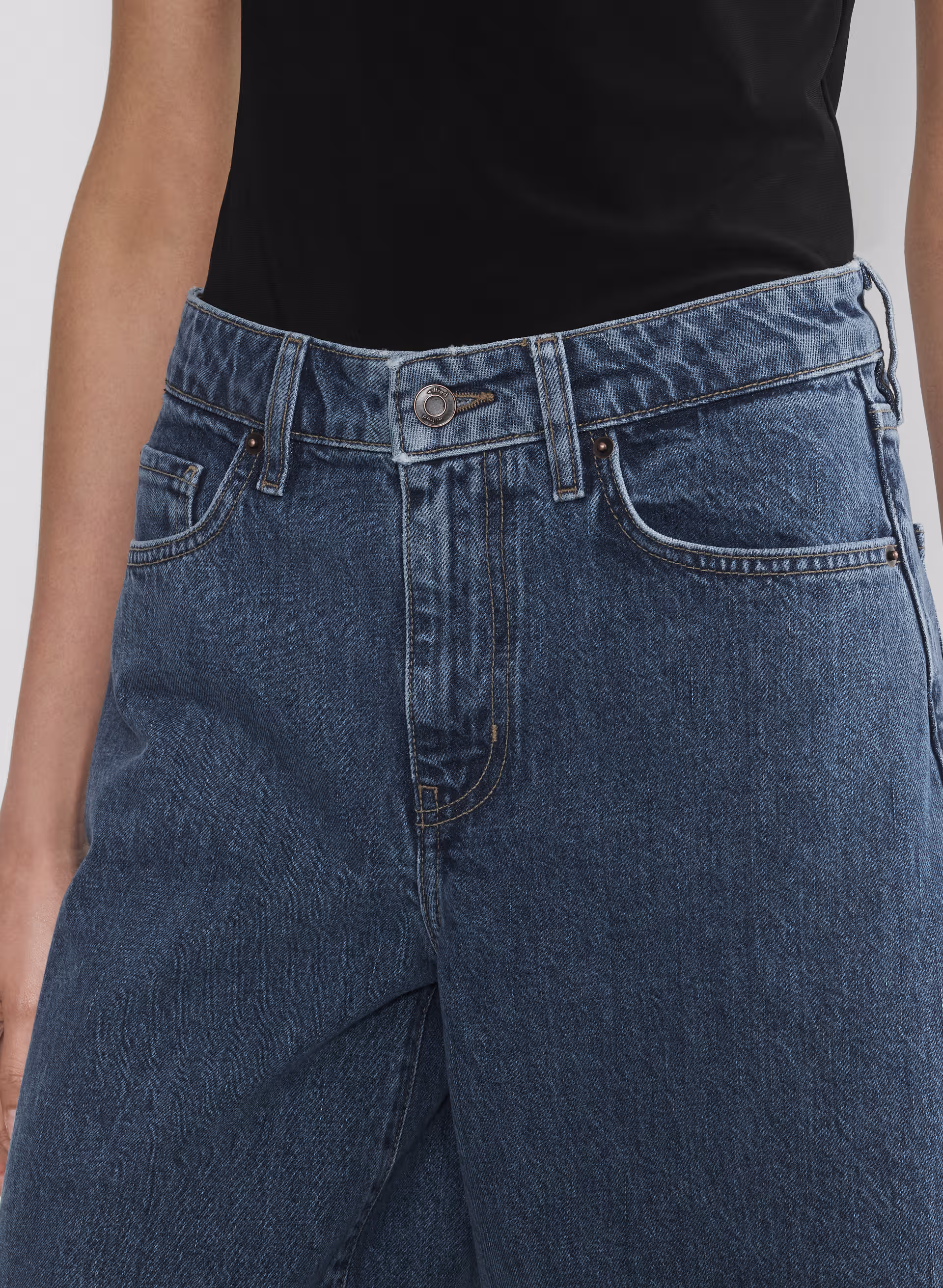 Publicity Below-knee Denim Short