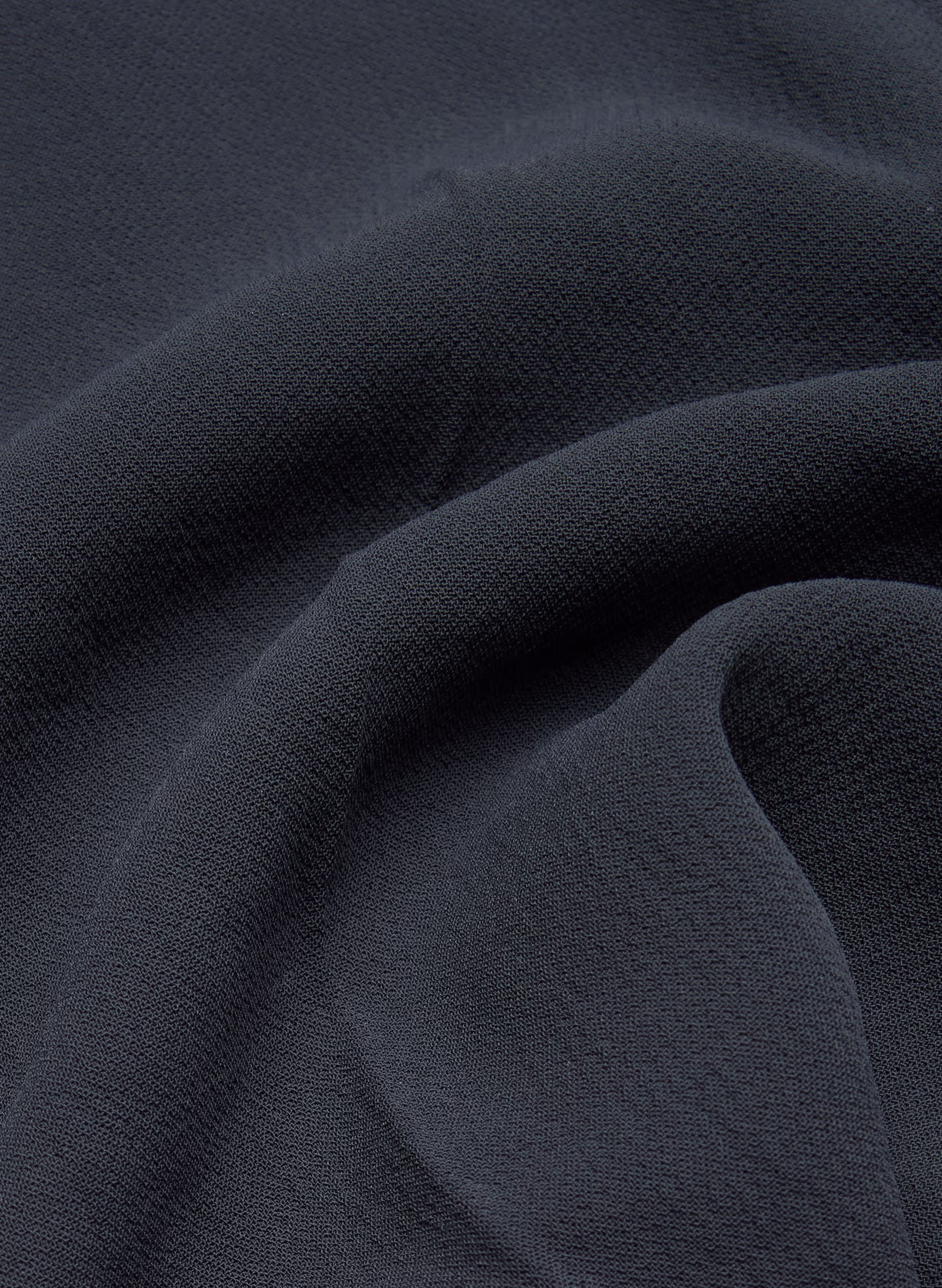 The Limitless Short™ Curve-Fit Mid-Thigh - Crepette™