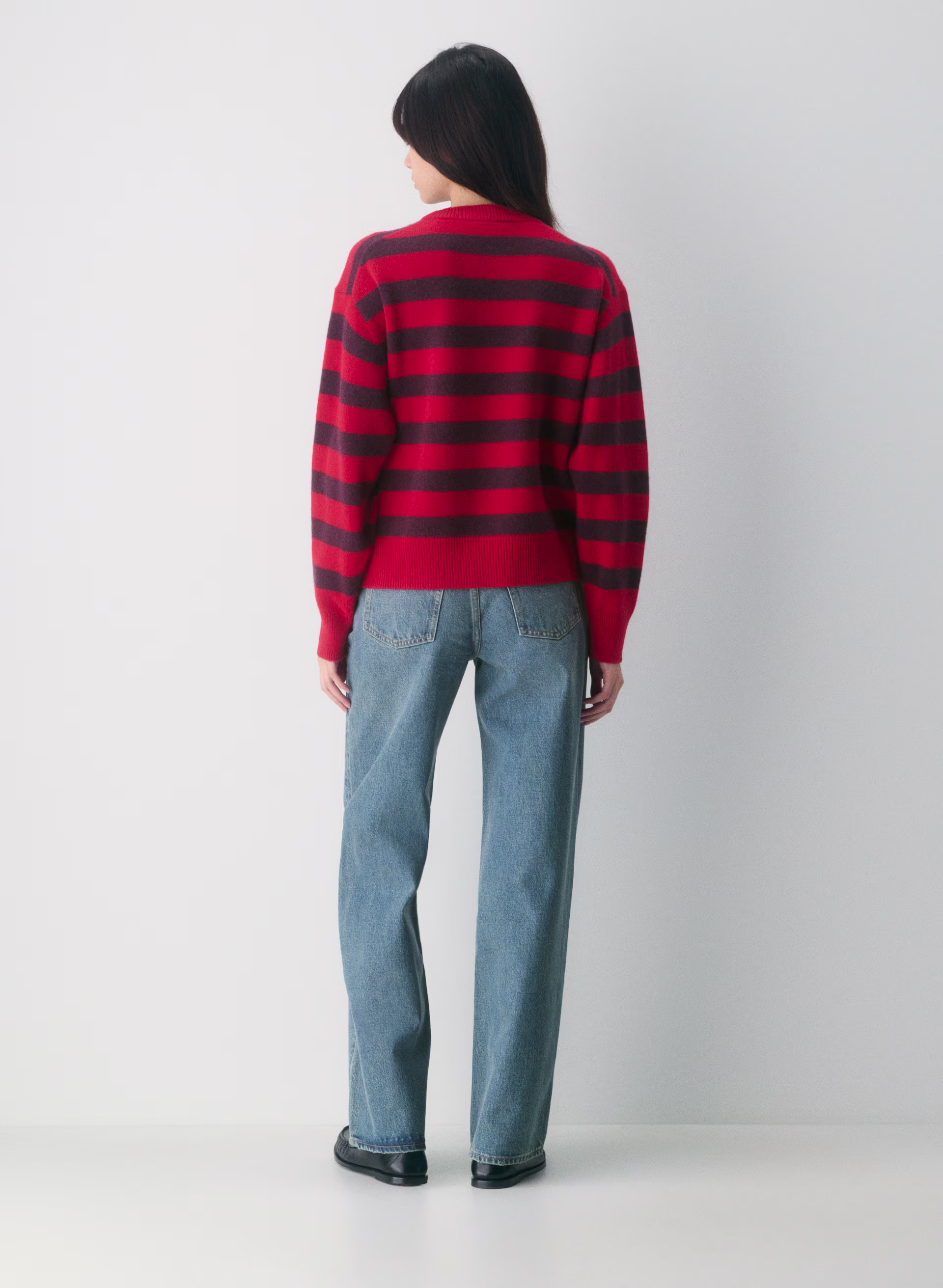 Essential Cashmere Relaxed Crew Sweater