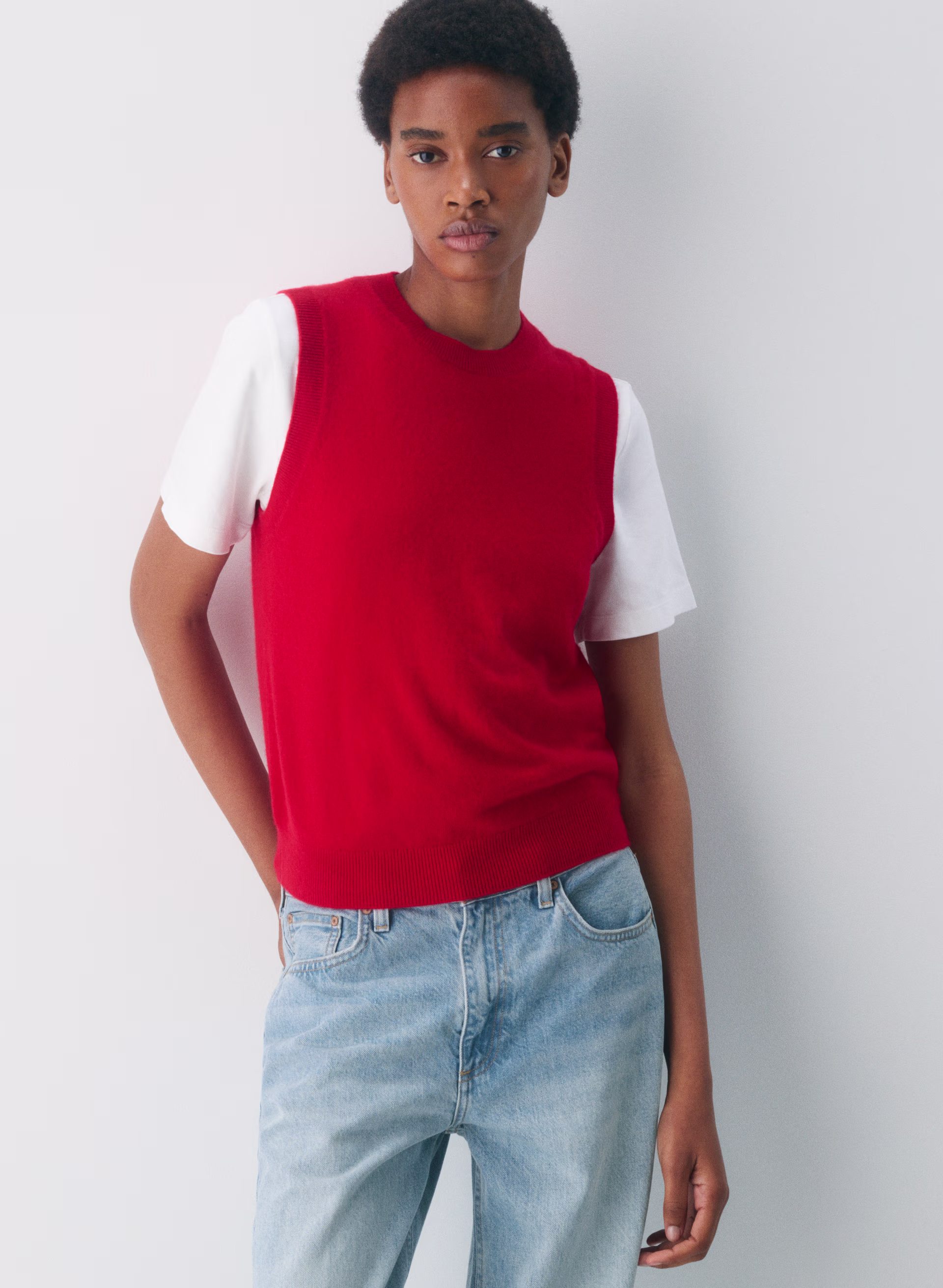 Bare Cashmere Crew Sweater Vest