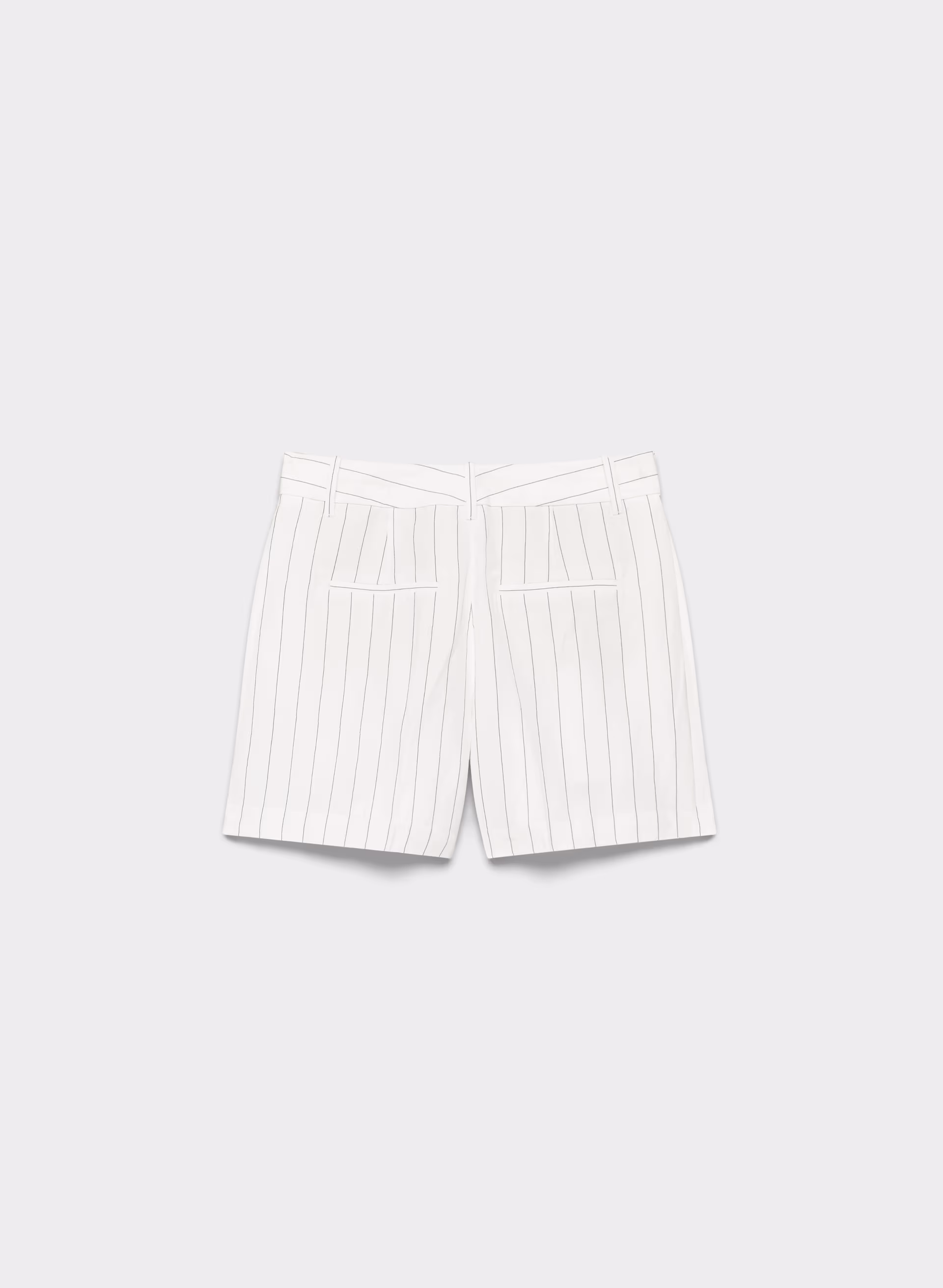 The Effortless Short™ Mid-Thigh - CruiseLinen™