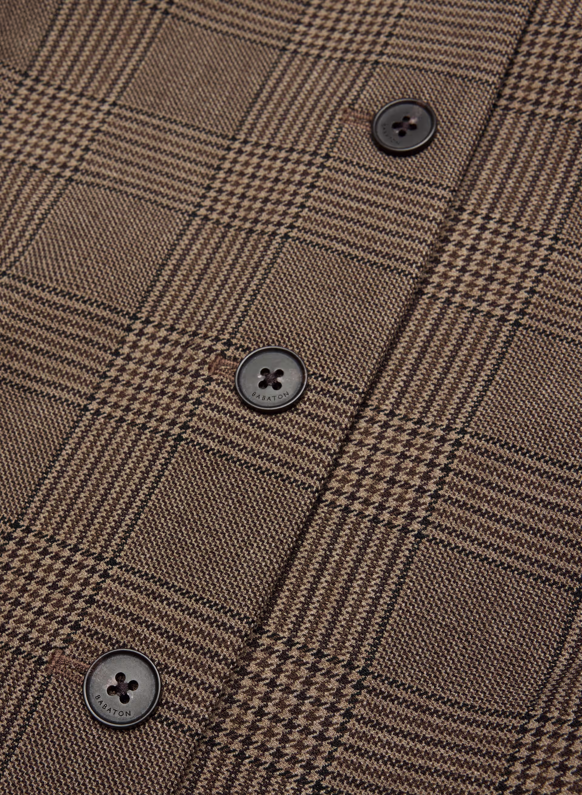 Wallace Vest - (Re)ssential