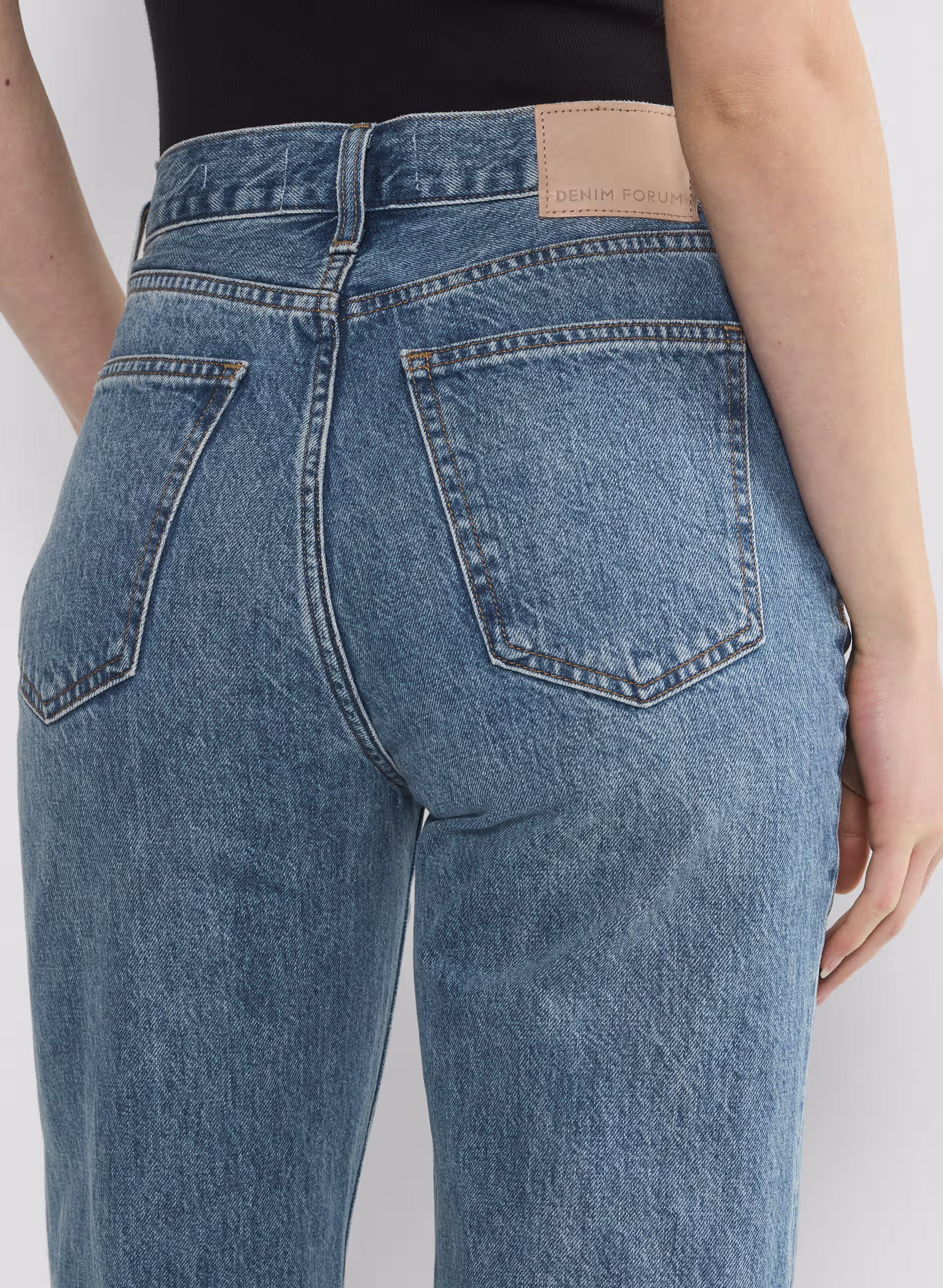 The Farrah Hi-rise Wide Jean