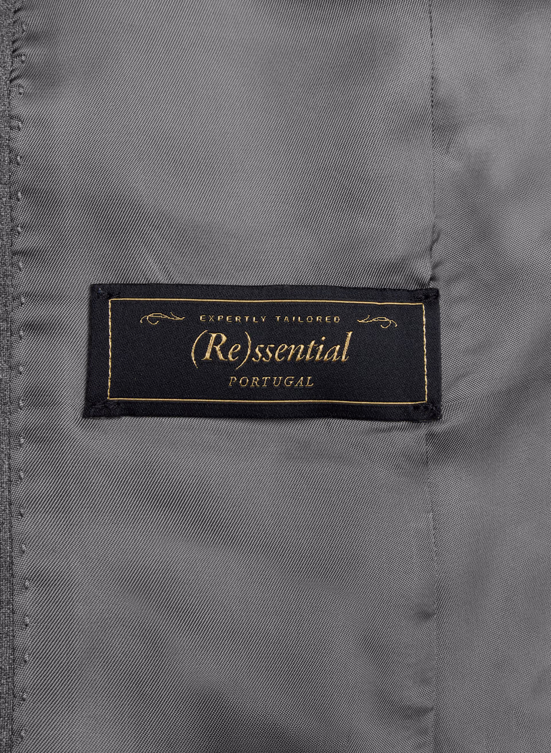 Standout Double-Breasted Blazer - (Re)ssential