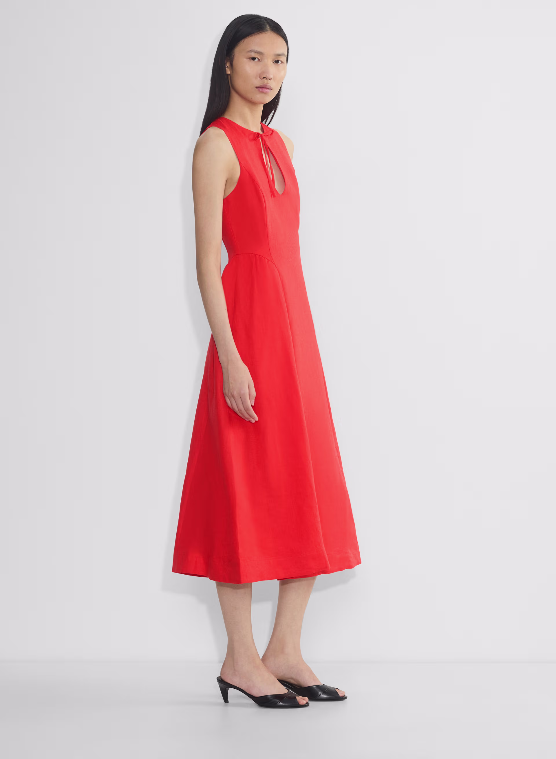 Countess Linen Dress