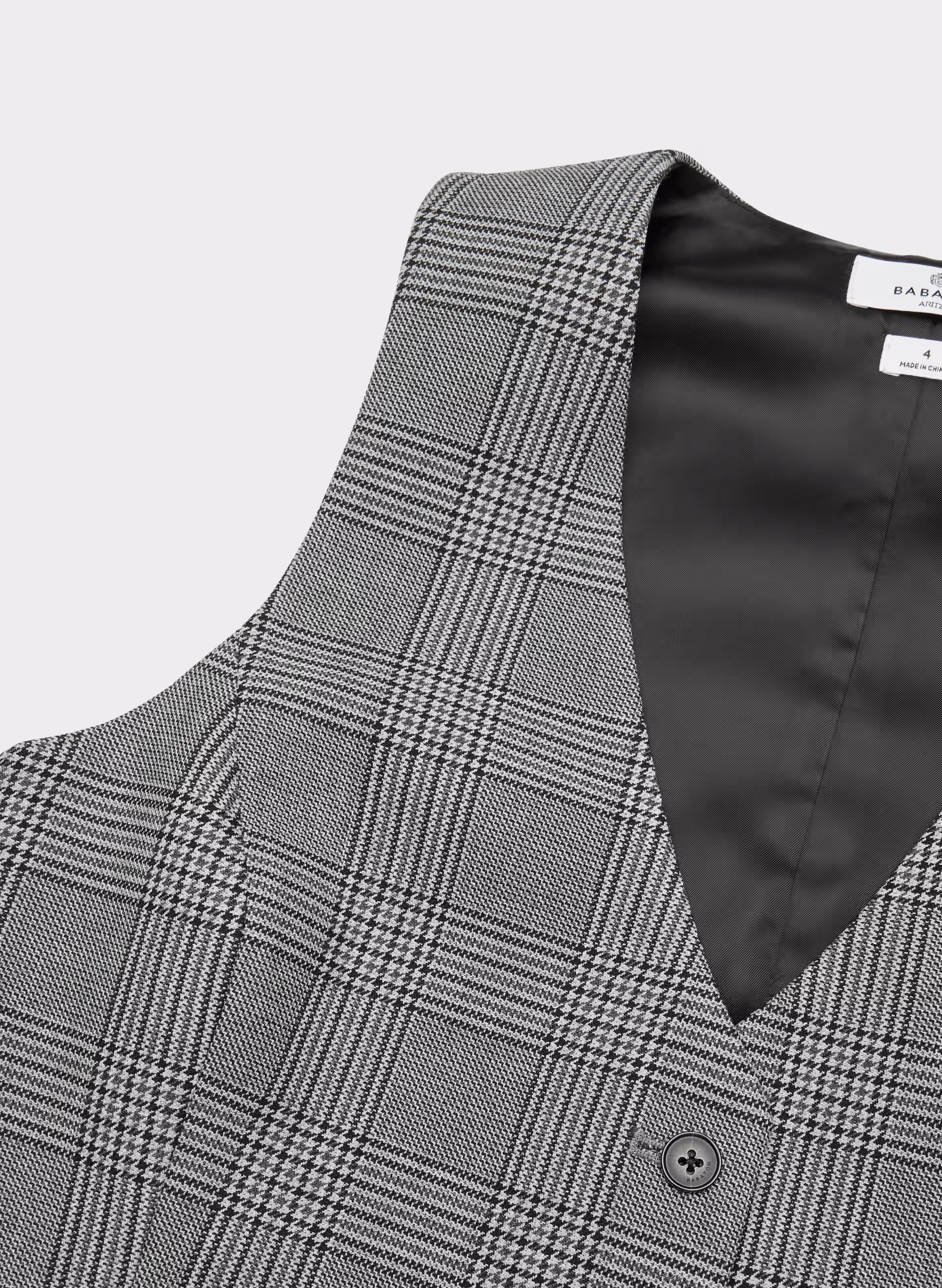 Deniro Vest - (Re)ssential