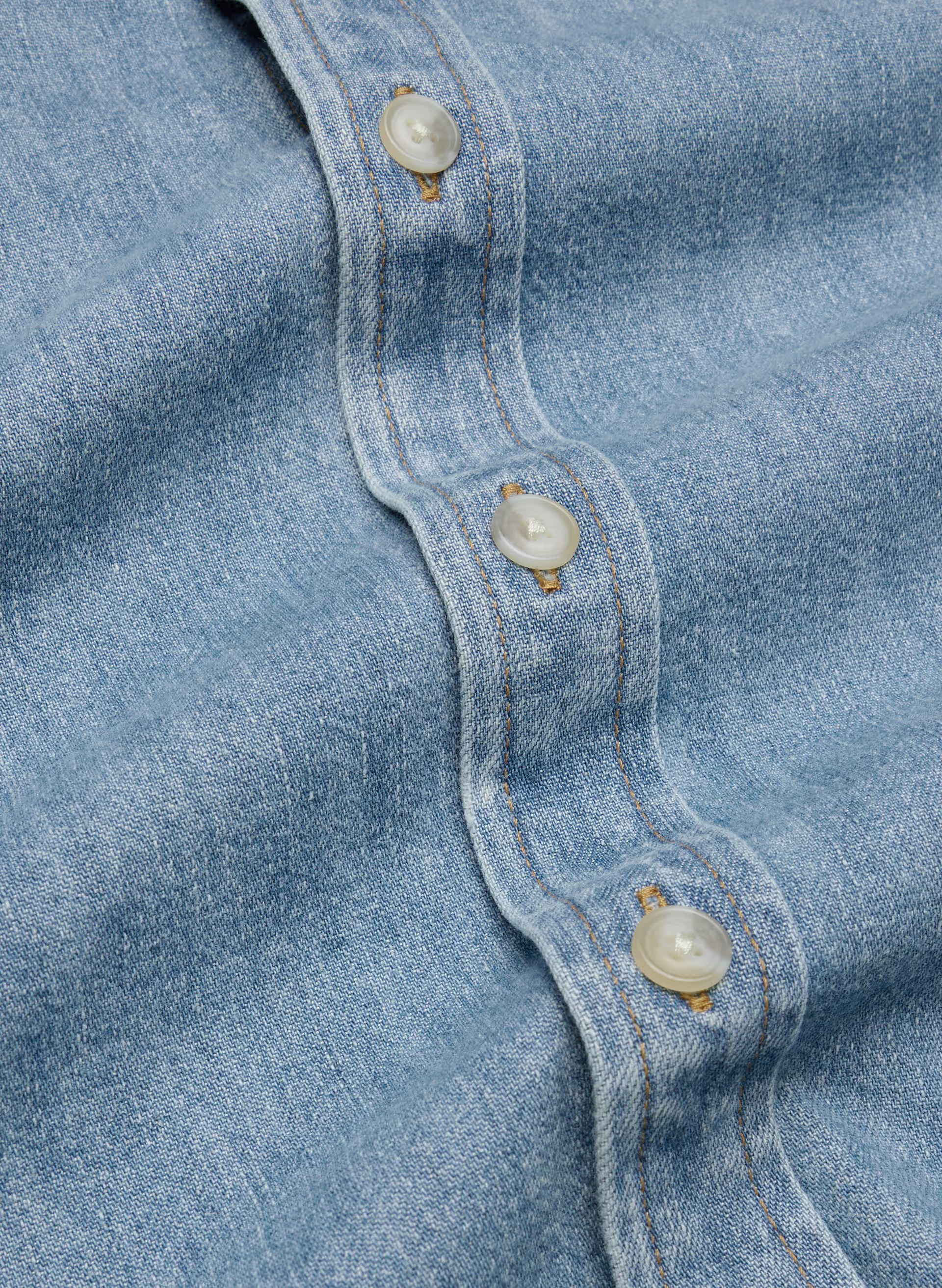 The '80s Comfy Denim Shirt