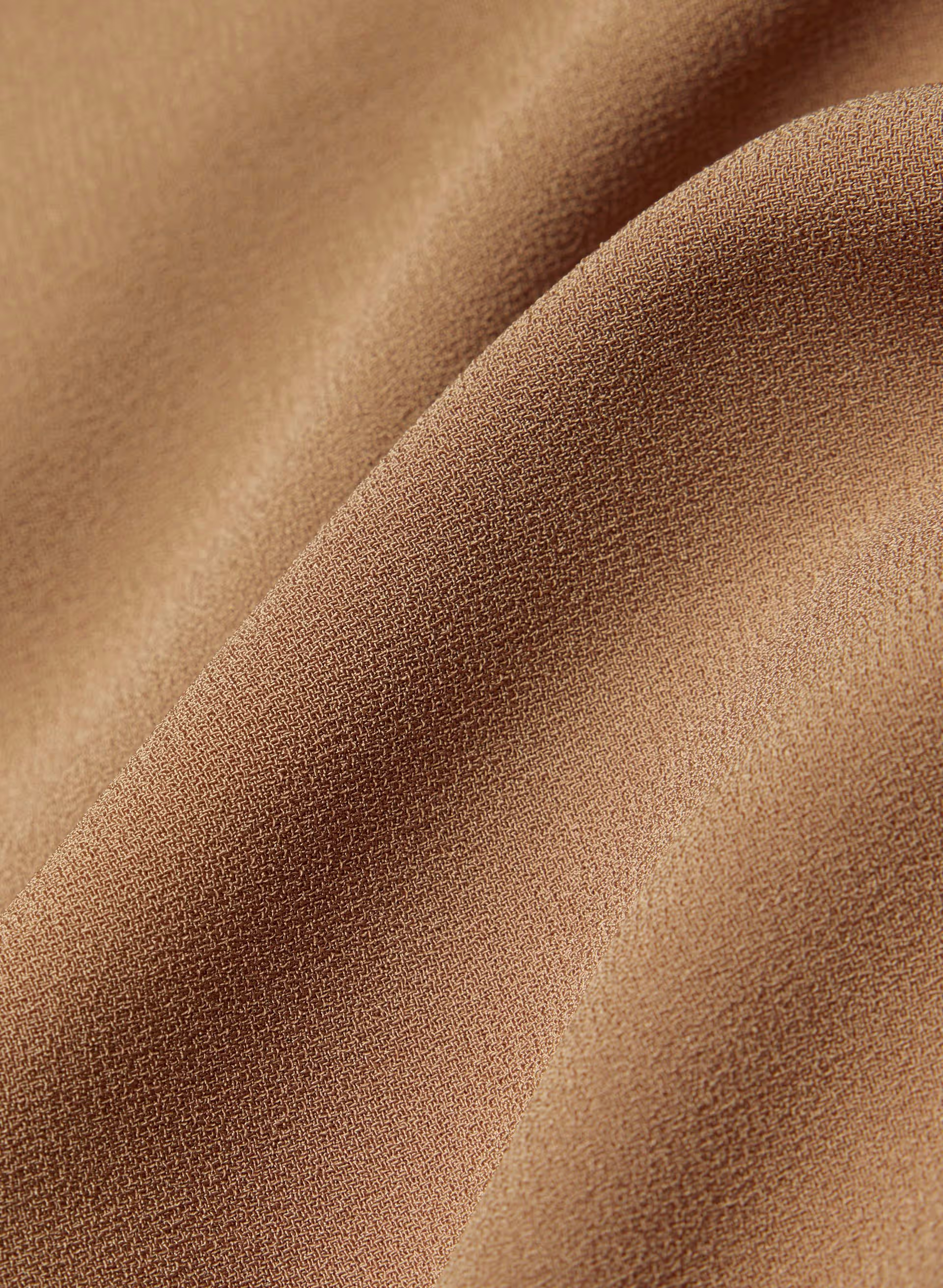 Pleated Mid-thigh Short