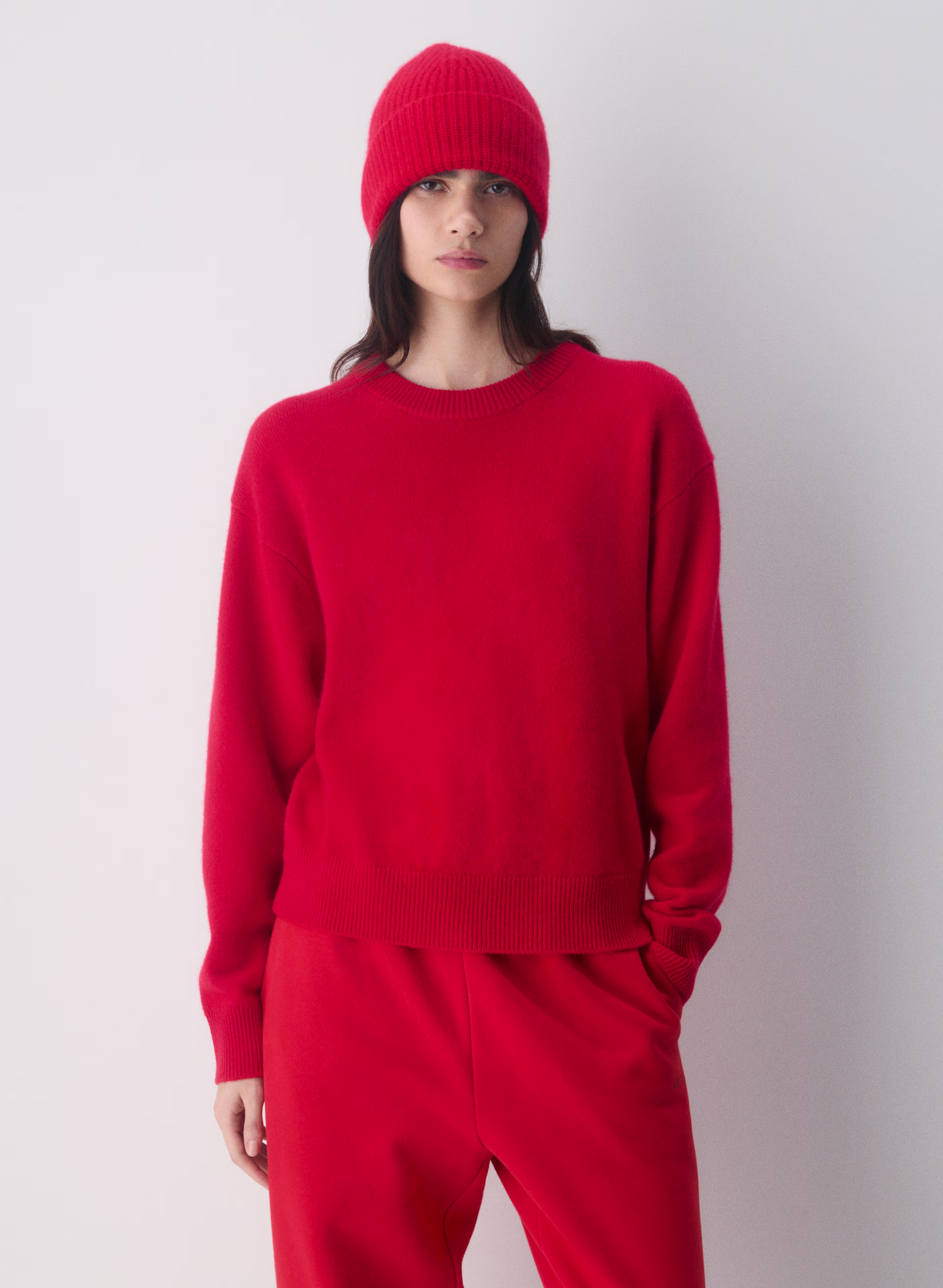 Essential Cashmere Relaxed Crew Sweater