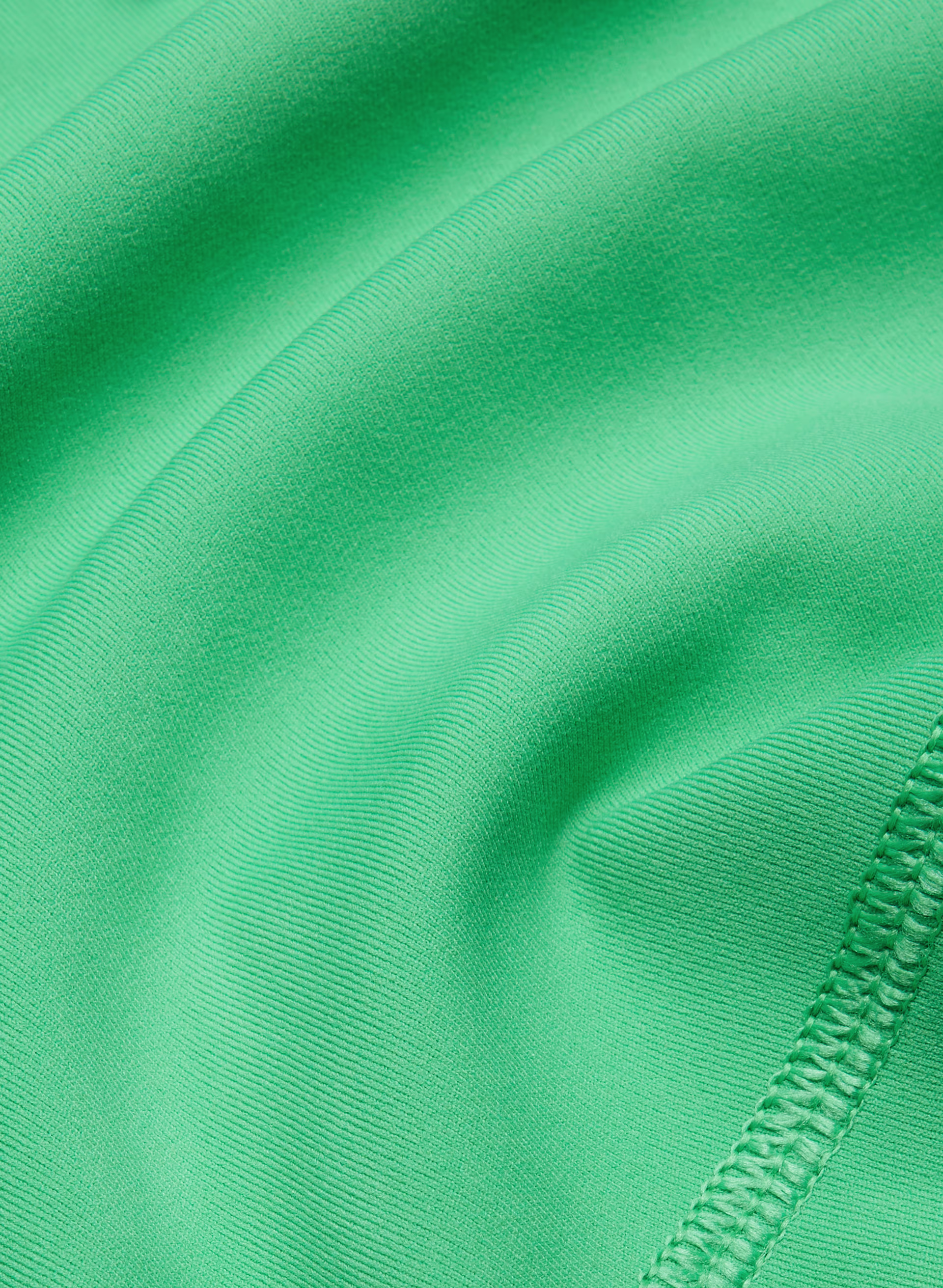 MoveTech™ Atmosphere Micro Skirt