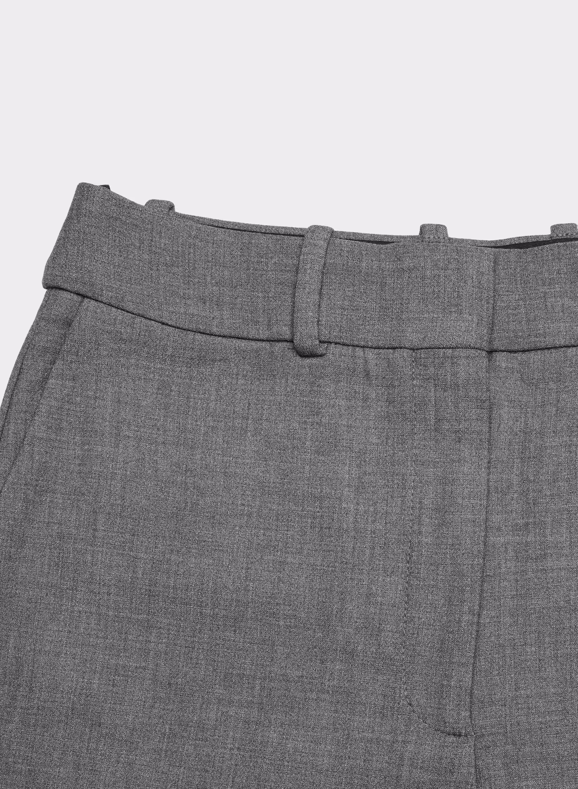 Agency Mini Short - (Re)ssential