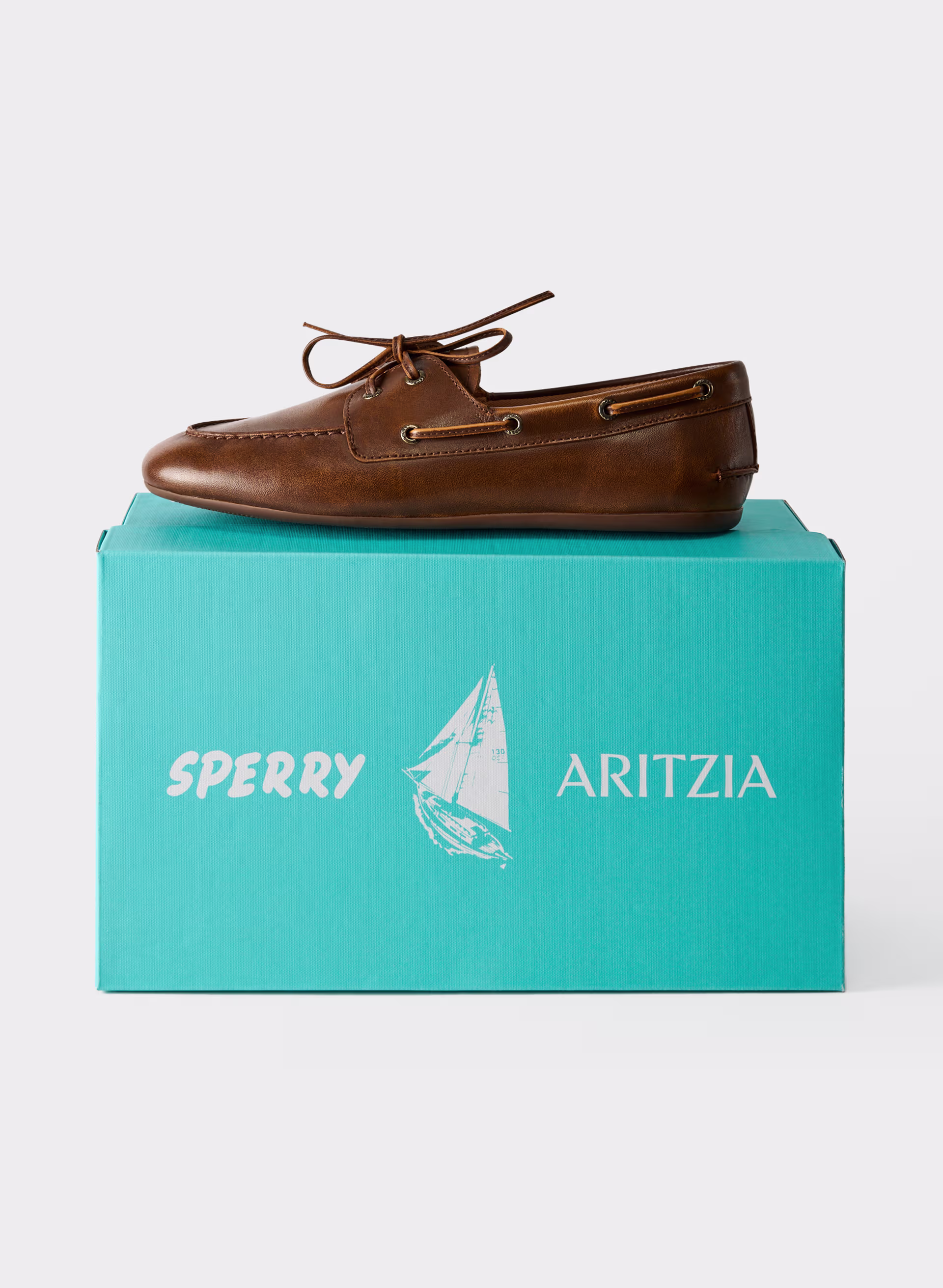 Sperry x Aritzia Slim Boat Shoe - Smooth Leather