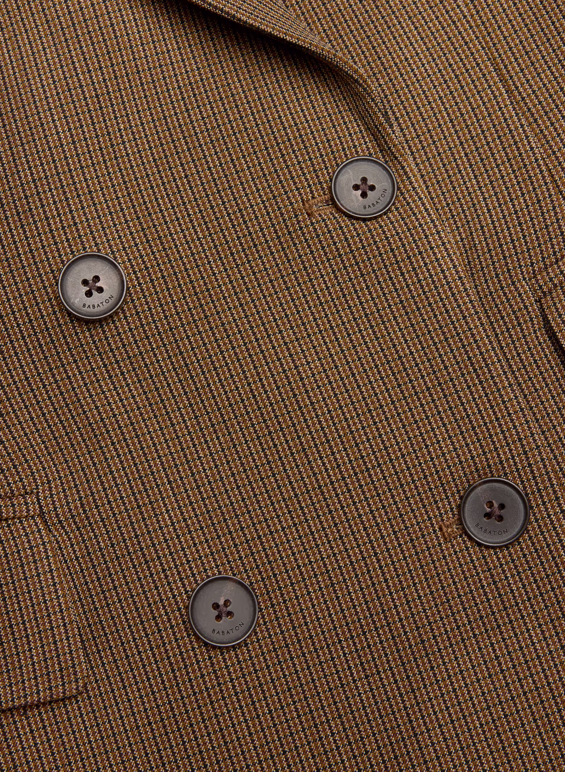 Standout Double-Breasted Blazer - (Re)ssential